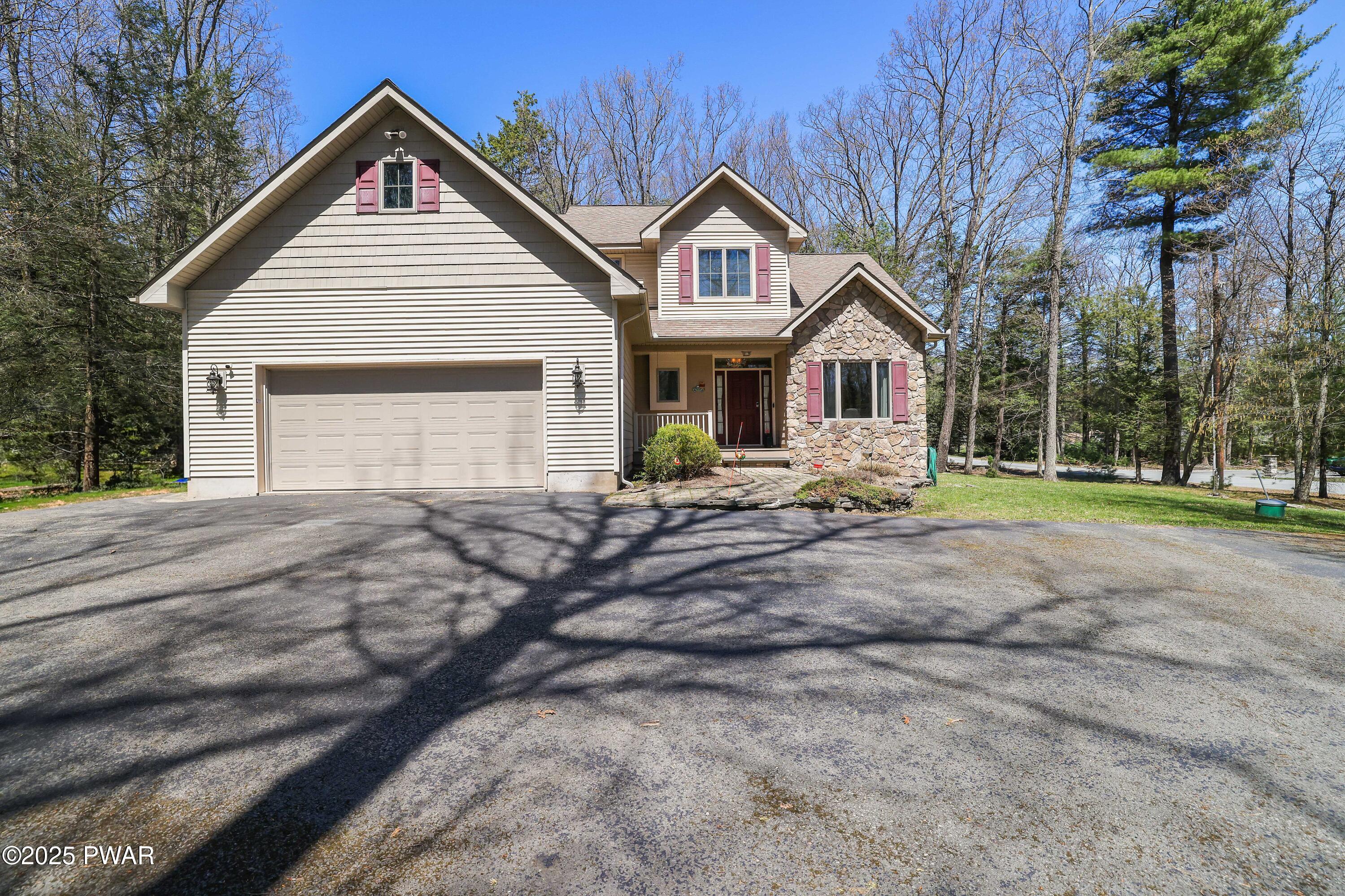 43 Spring Brook Circle, Lakeville, Pennsylvania image 1