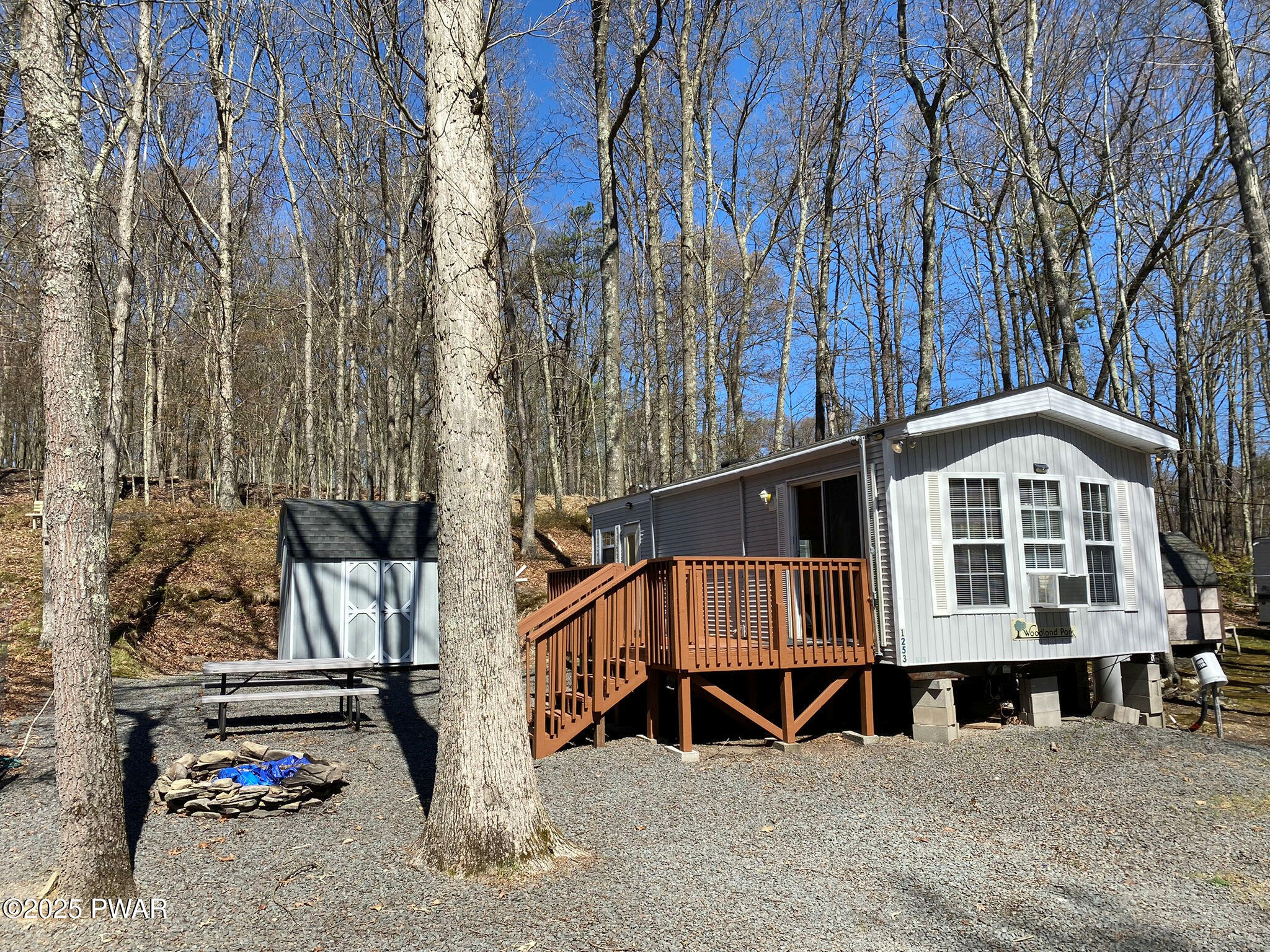 111 Stasa Court, Milford, Pennsylvania image 1