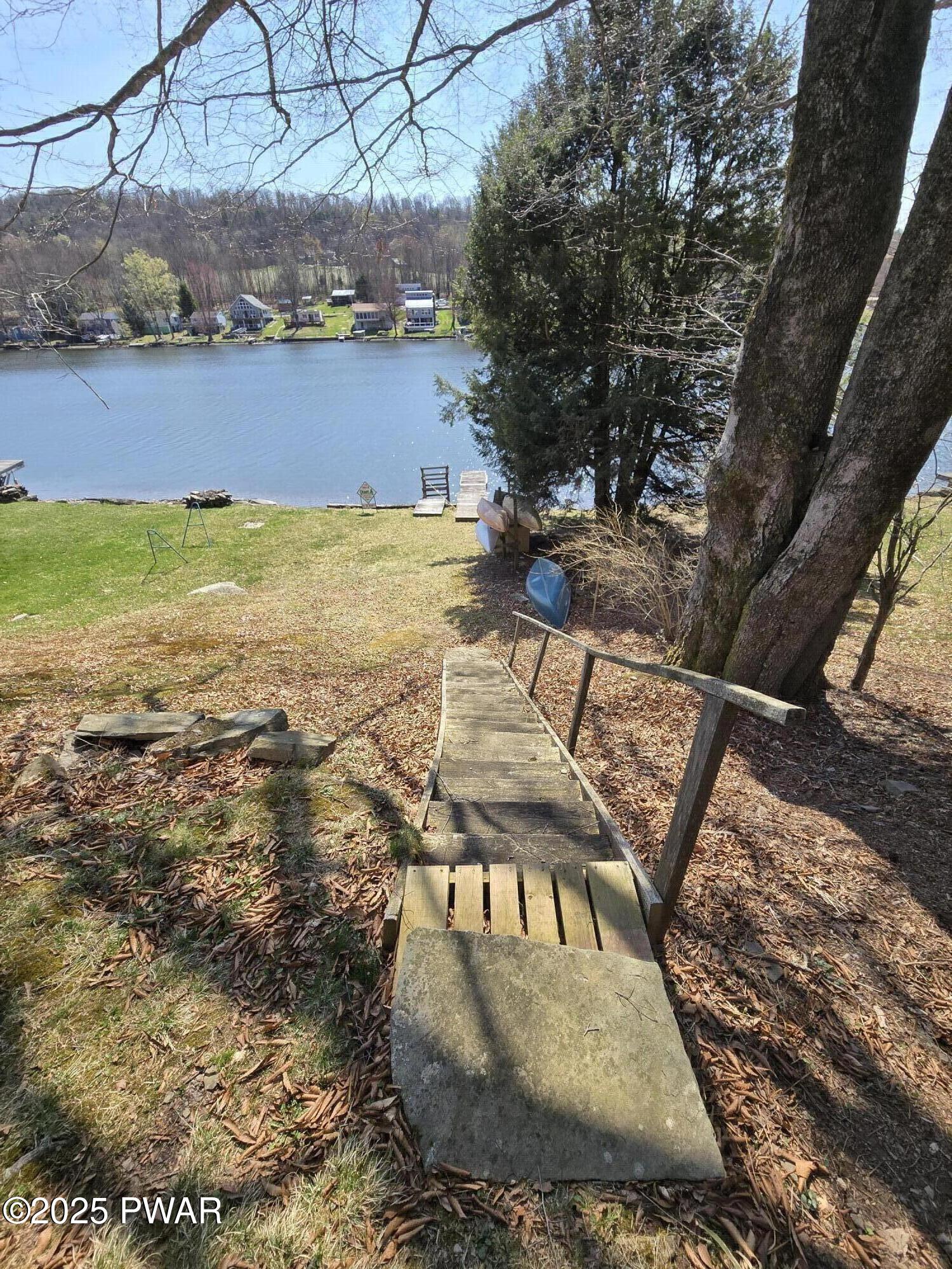 208 Warren Park Road, New Milford, Pennsylvania image 2