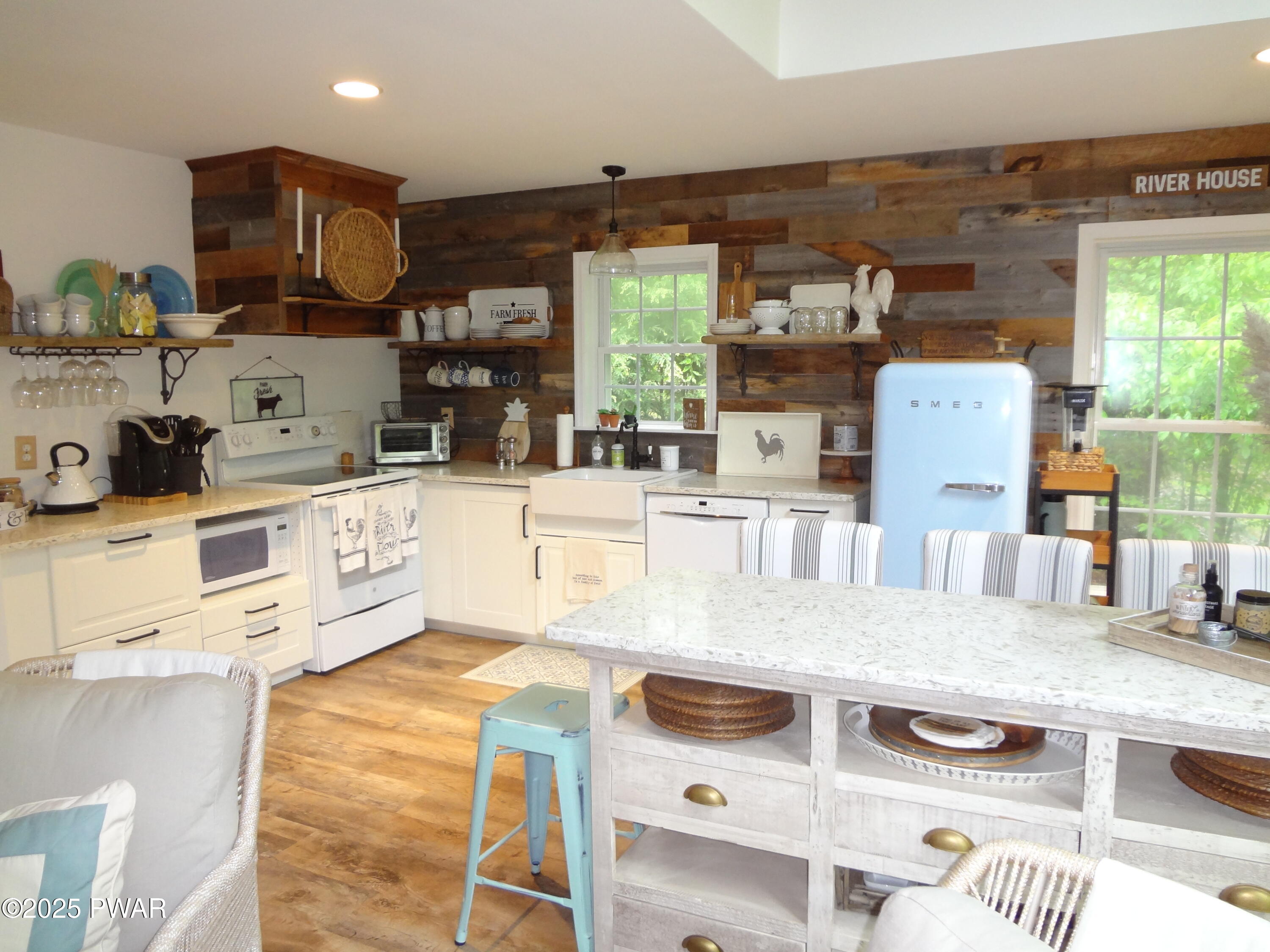331 Wallenpaupack Drive, Greentown, Pennsylvania image 14