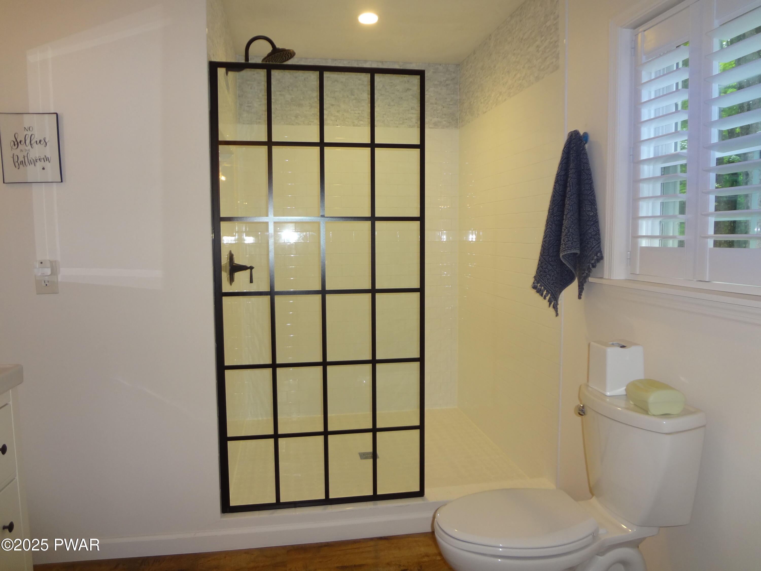 331 Wallenpaupack Drive, Greentown, Pennsylvania image 19