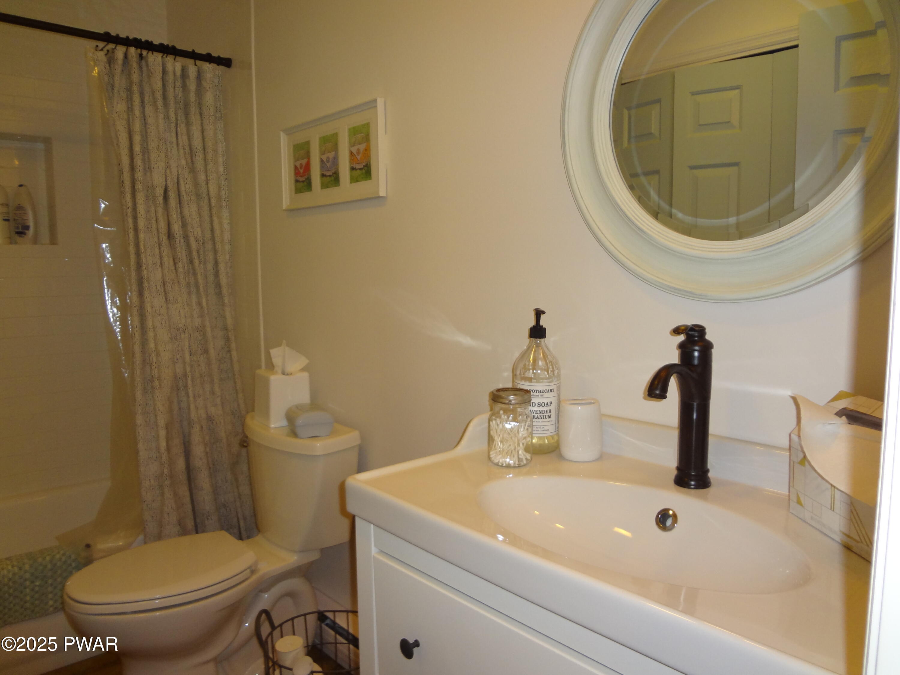 331 Wallenpaupack Drive, Greentown, Pennsylvania image 15