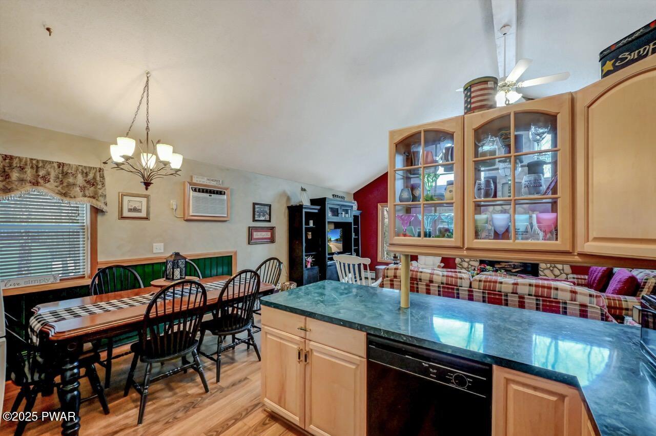 27 Burnwood Point, Lake Ariel, Pennsylvania image 15
