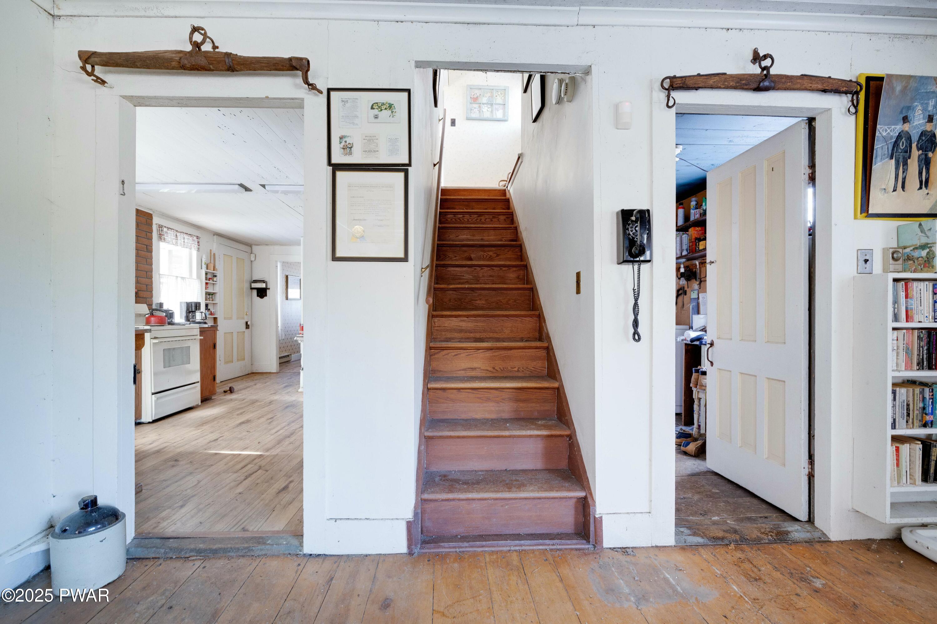 595 Spring Hill Road, Sterling, Pennsylvania image 13