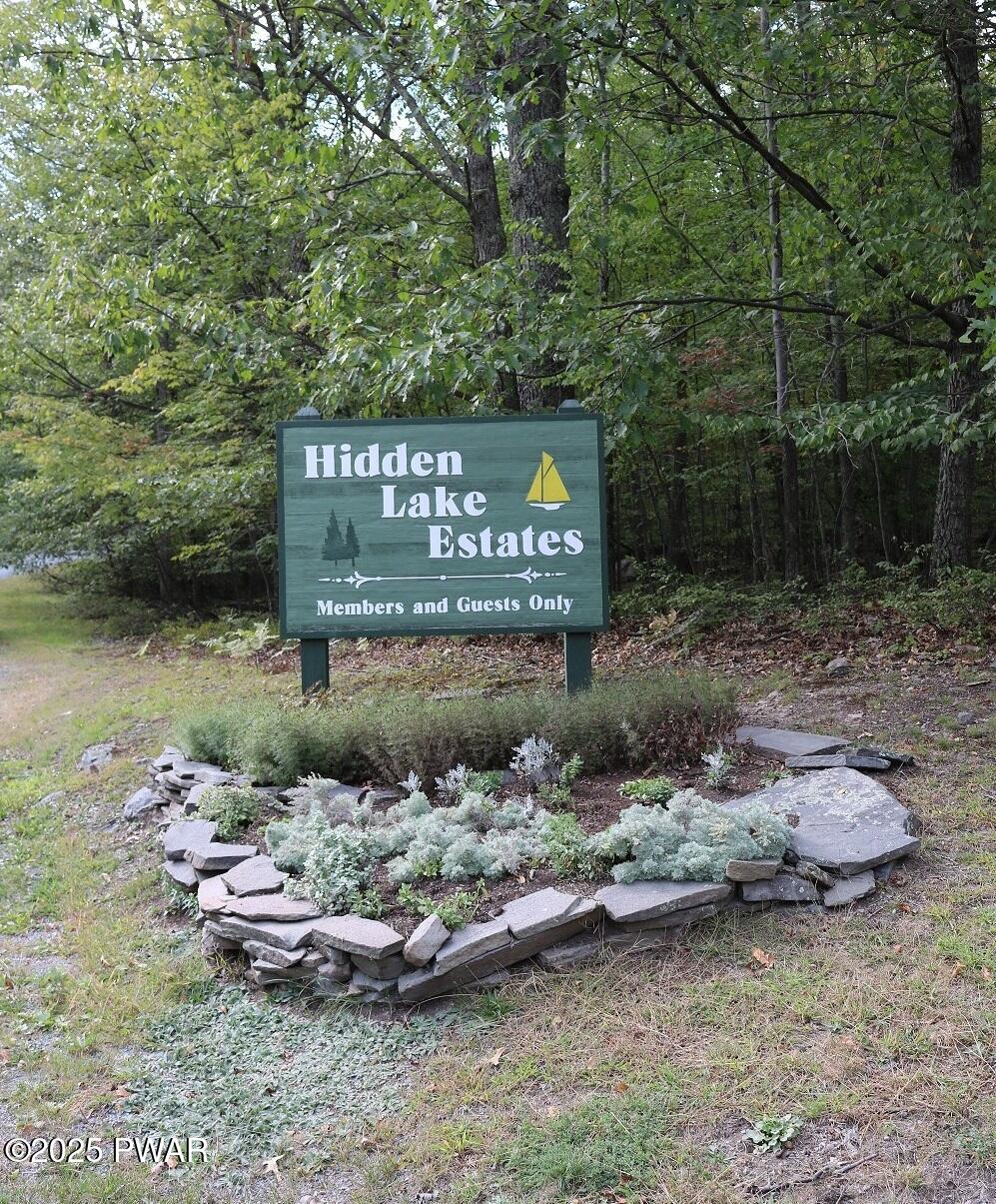 1353 Dewberry Drive, Hawley, Pennsylvania image 1