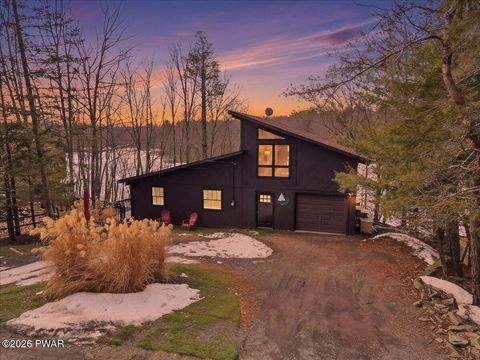 Homes For Sale - 1096 Aquarius Drive<br/> Wayne County, Lake Ariel, PA 18436