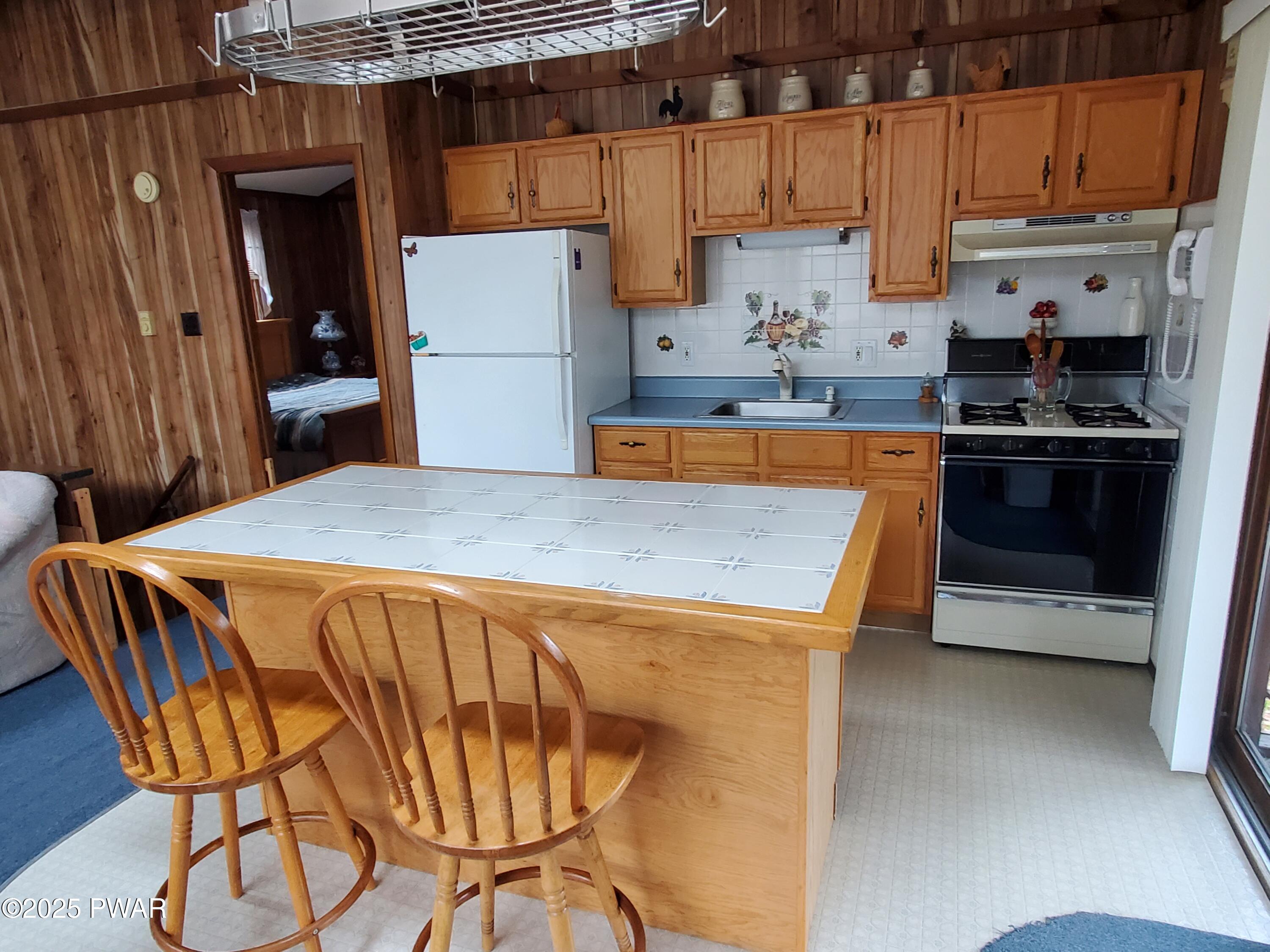 120 Fawn Lake Drive, Hawley, Pennsylvania image 17