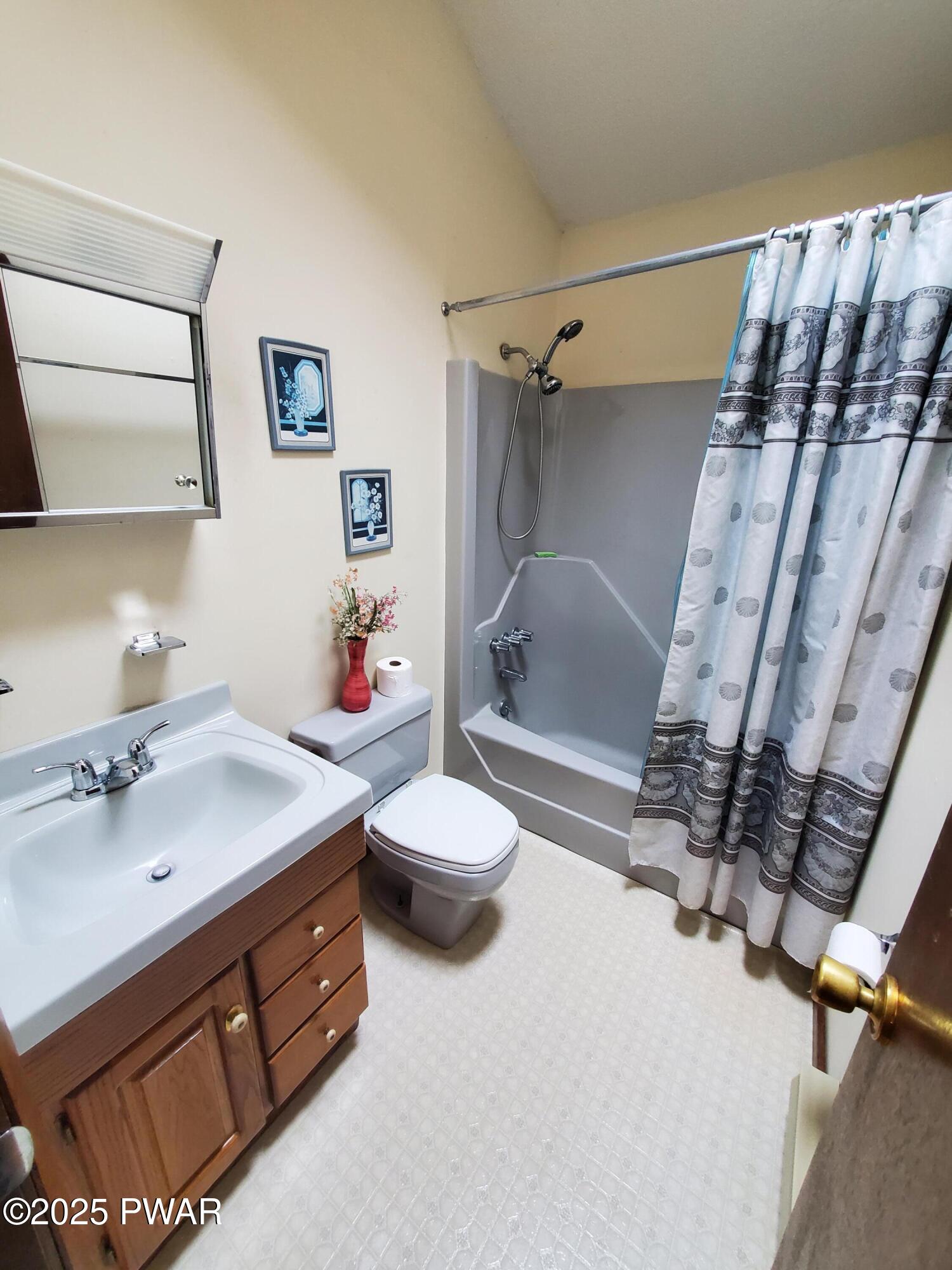 120 Fawn Lake Drive, Hawley, Pennsylvania image 31