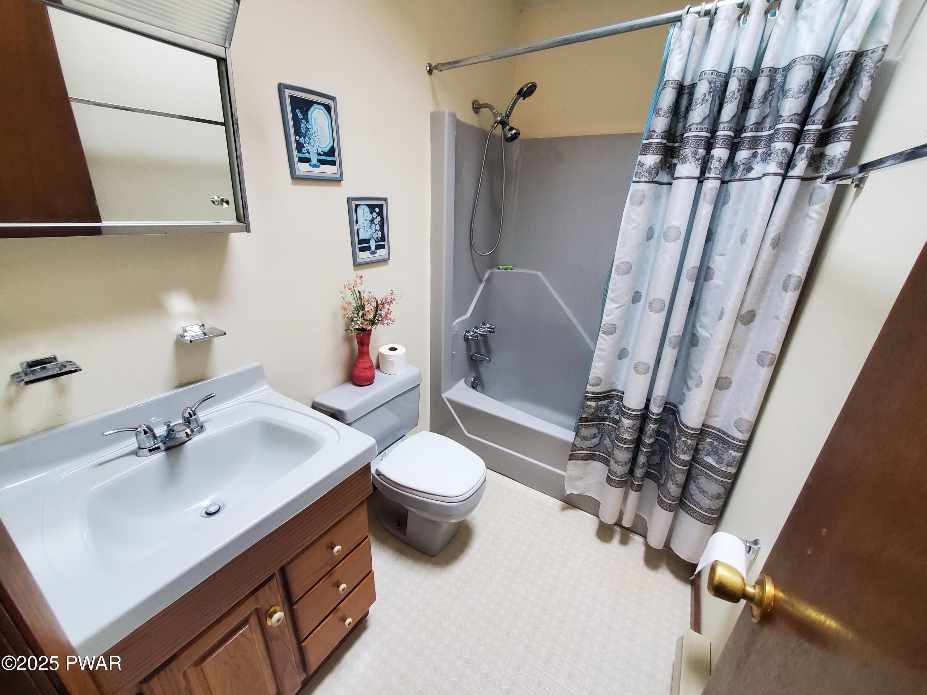 120 Fawn Lake Drive, Hawley, Pennsylvania image 30