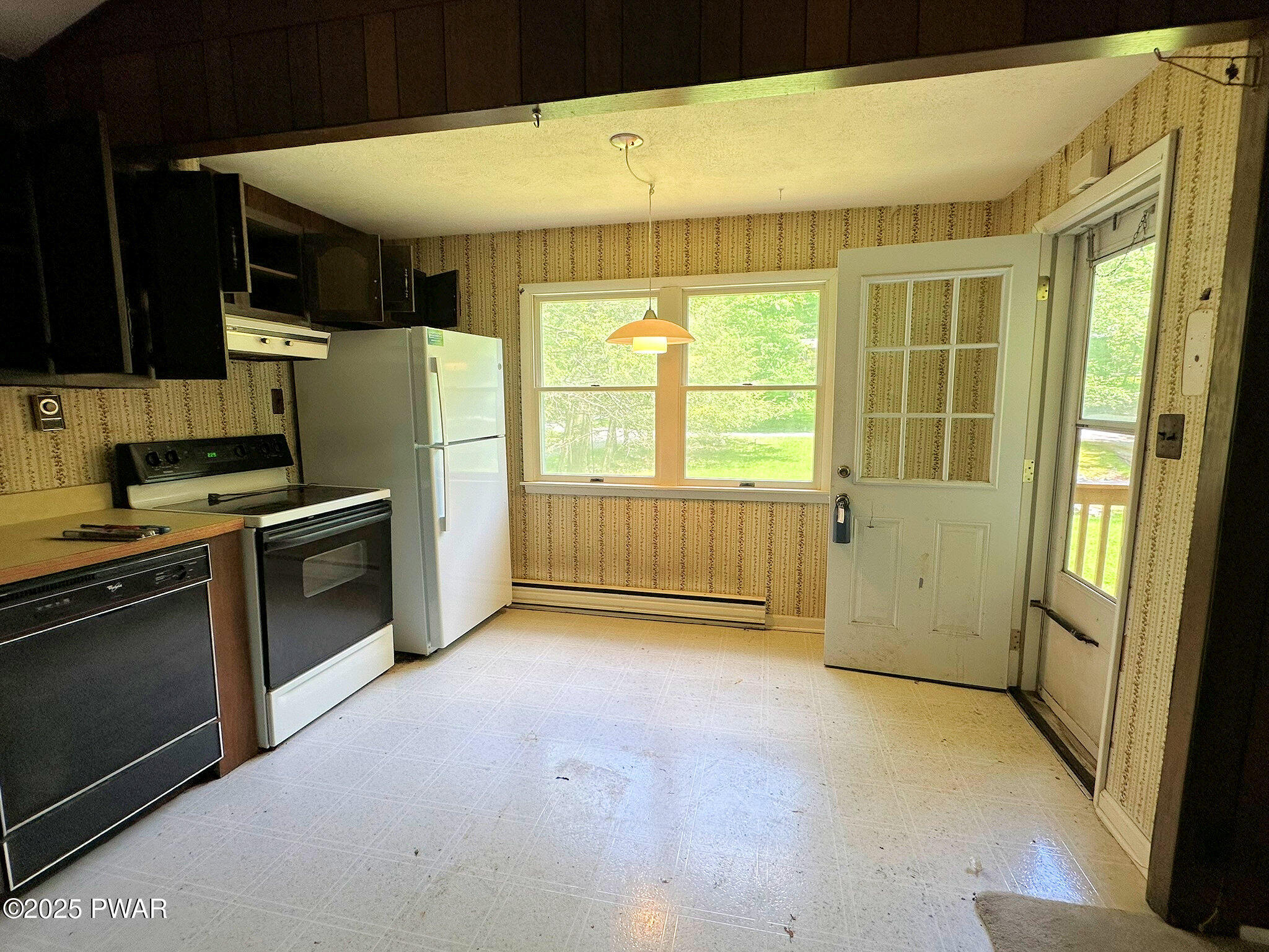 106 Edgewater Drive, Dingmans Ferry, Pennsylvania image 5