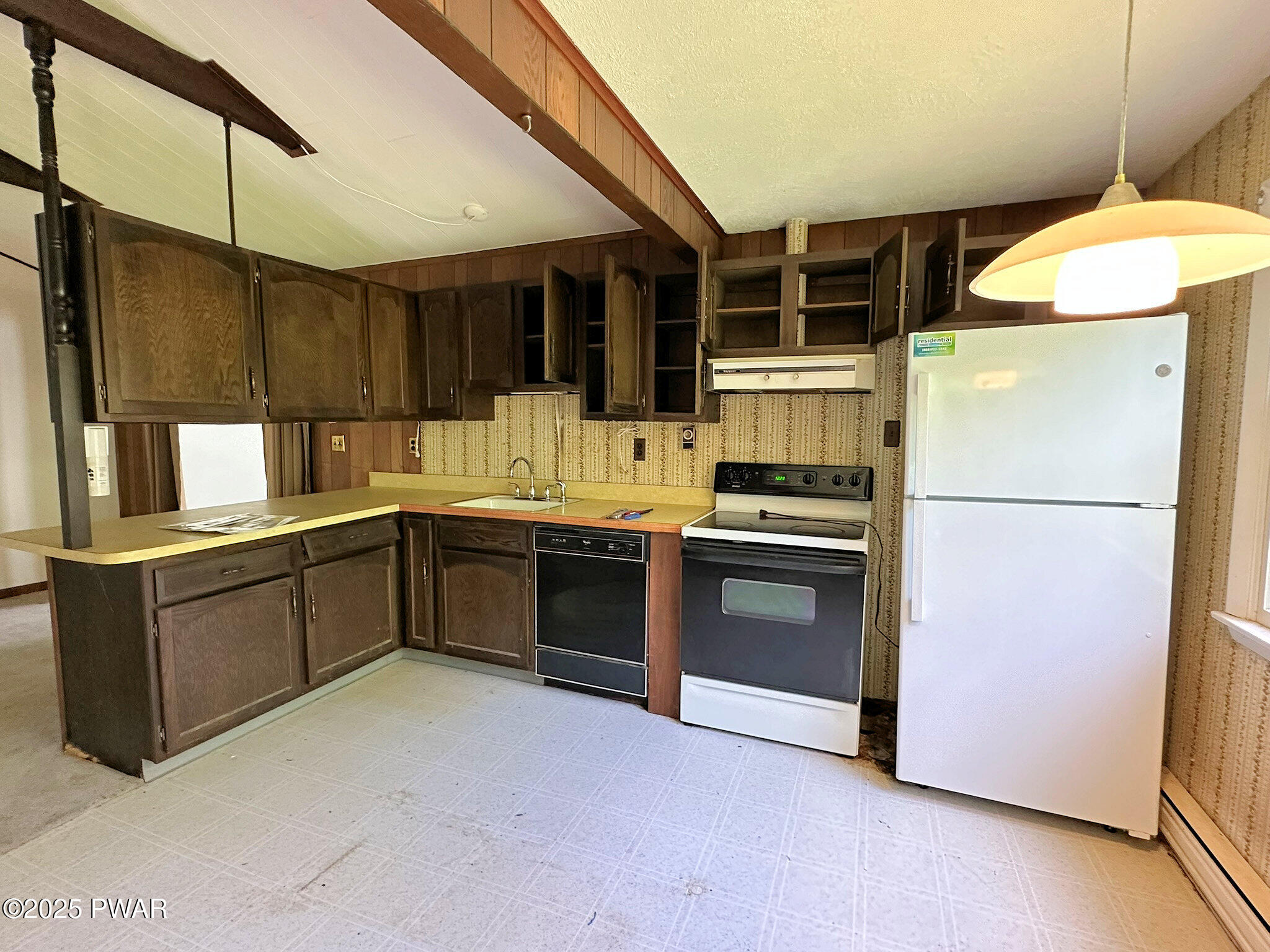 106 Edgewater Drive, Dingmans Ferry, Pennsylvania image 3