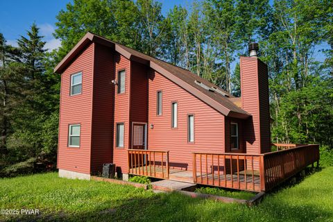 Homes For Sale - 11 Meadowview Drive<br/> Wayne County, Lake Ariel, PA 18436