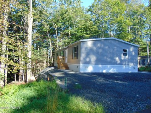 Homes For Sale - 132 Spruce Street<br/> Greentown, PA 18426