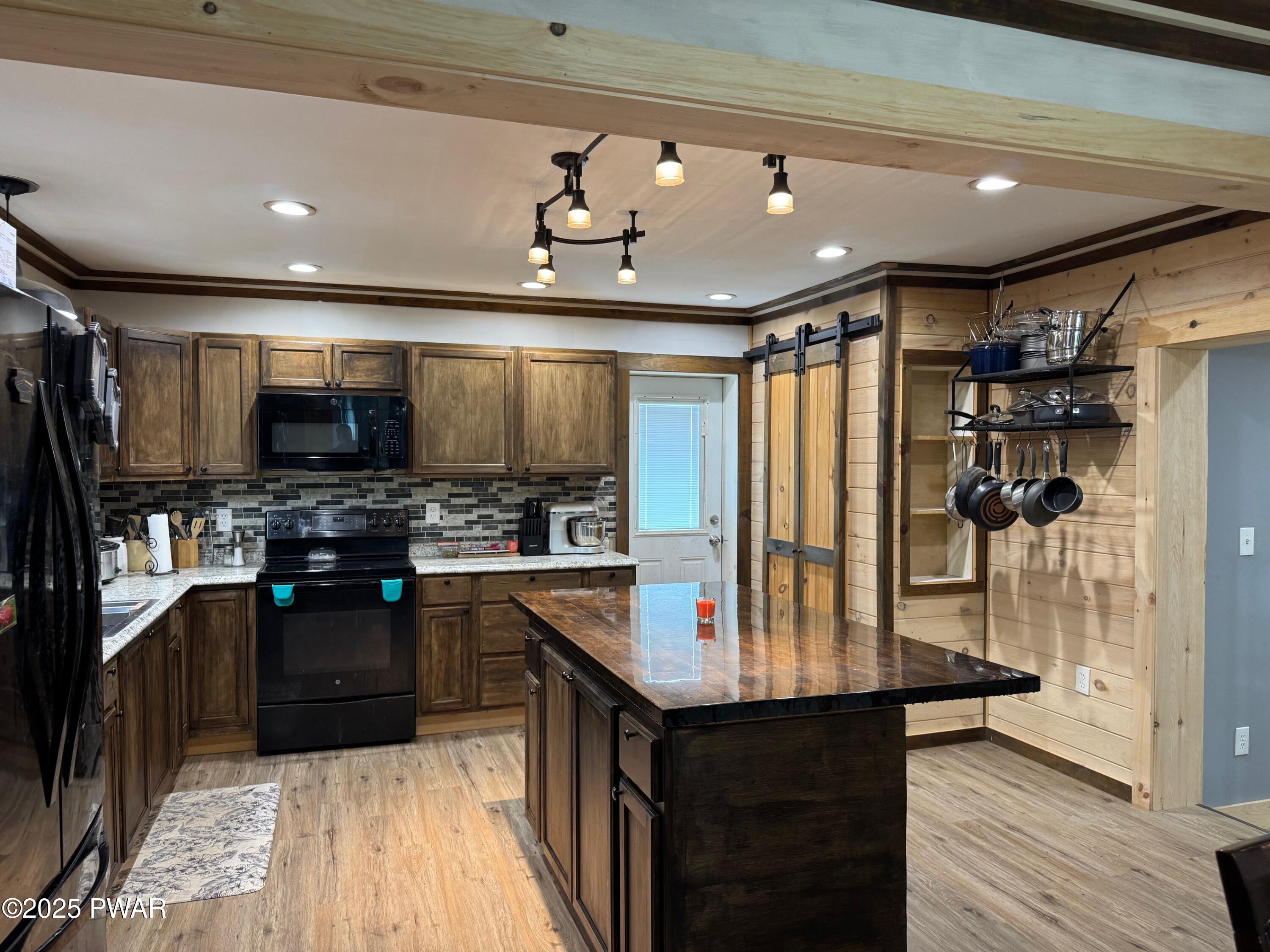 8 Kaiser Strasse, Beach Lake, Pennsylvania image 7