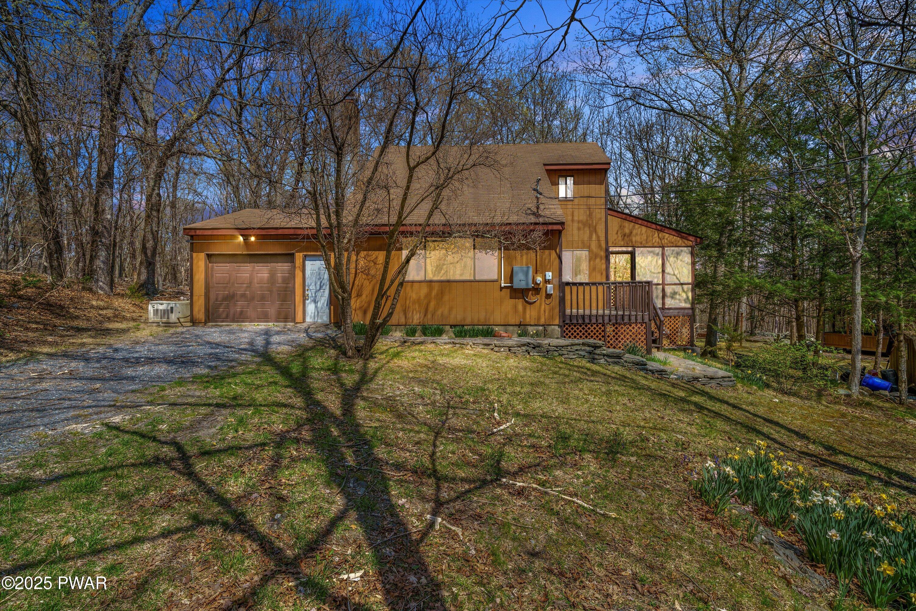 2223 Delaware Court, Bushkill, Pennsylvania image 1