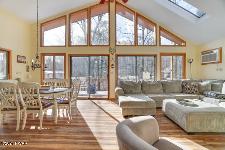 Lake Ariel, Pennsylvania 18436, United States, 3 Bedrooms Bedrooms, ,2 BathroomsBathrooms,Residential,Pending,61731