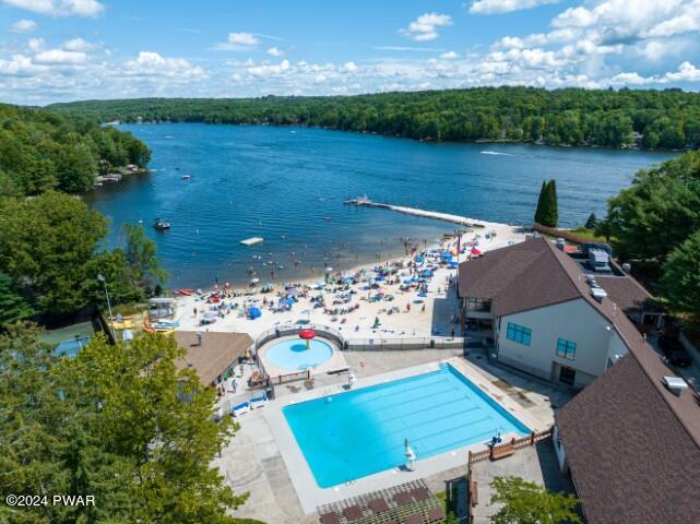 Lake Ariel, Pennsylvania 18436, United States, 3 Bedrooms Bedrooms, ,2 BathroomsBathrooms,Residential,Pending,61731