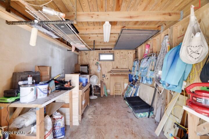 Lake Ariel, Pennsylvania 18436, United States, 3 Bedrooms Bedrooms, ,2 BathroomsBathrooms,Residential,Pending,61731