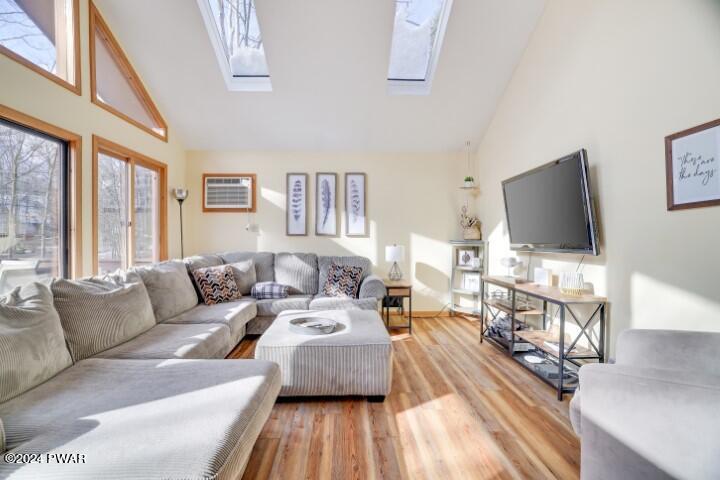 Lake Ariel, Pennsylvania 18436, United States, 3 Bedrooms Bedrooms, ,2 BathroomsBathrooms,Residential,Pending,61731