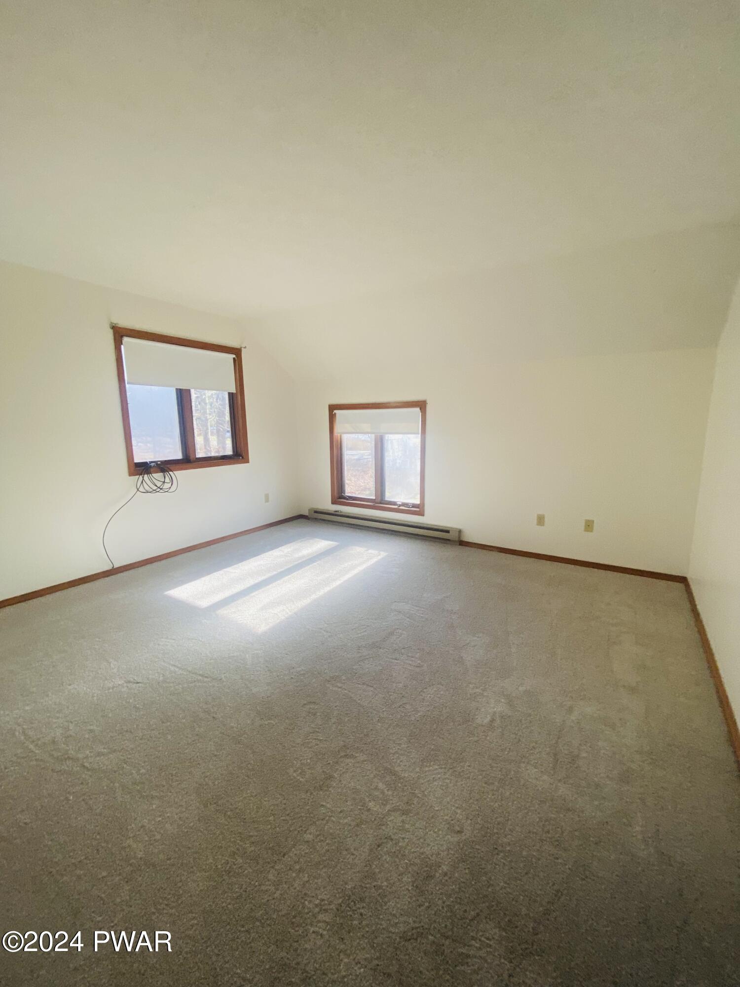 Lords Valley, Pennsylvania 18428, United States, 3 Bedrooms Bedrooms, ,2 BathroomsBathrooms,Residential,Pending,59809