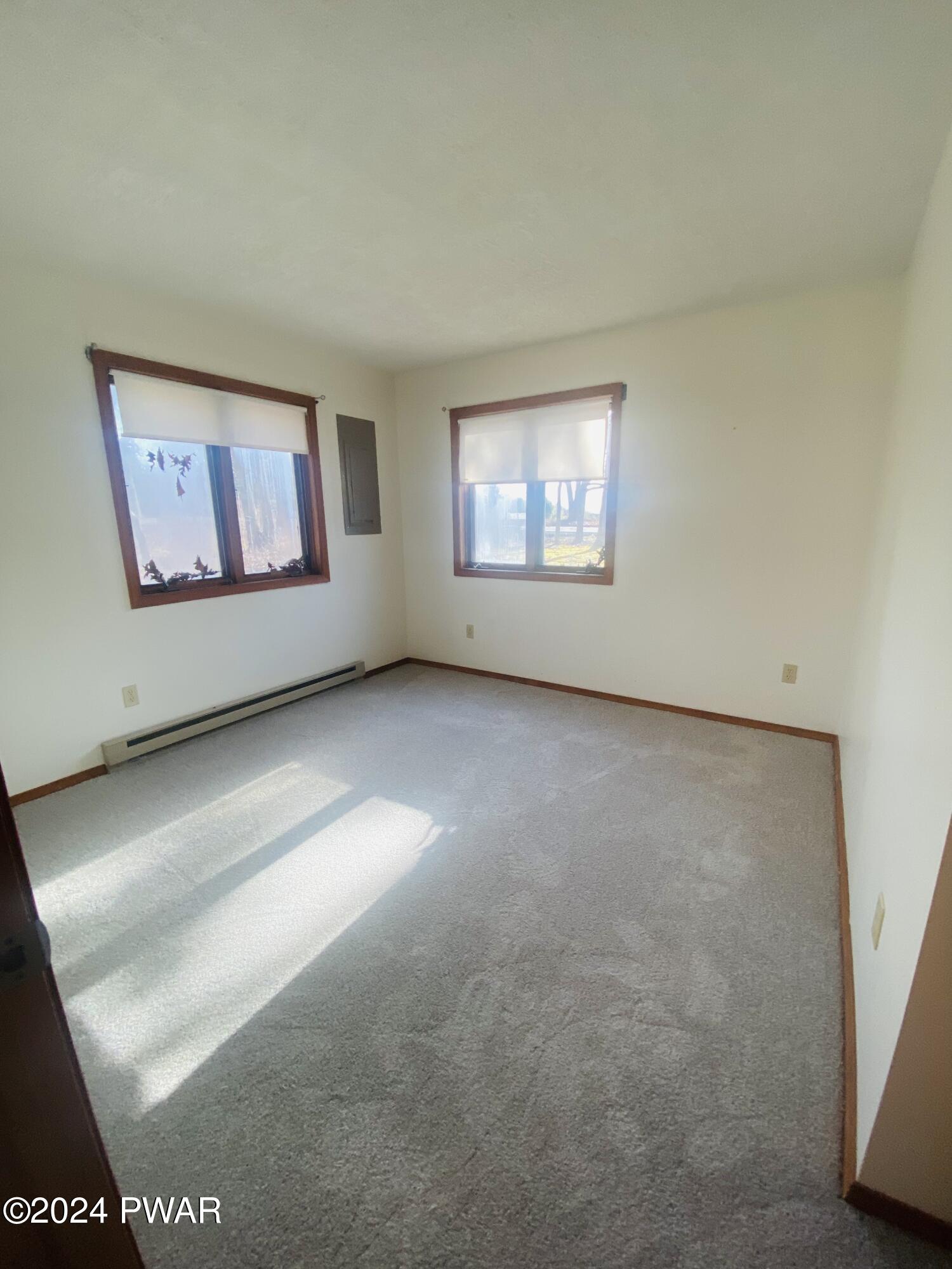 Lords Valley, Pennsylvania 18428, United States, 3 Bedrooms Bedrooms, ,2 BathroomsBathrooms,Residential,Pending,59809