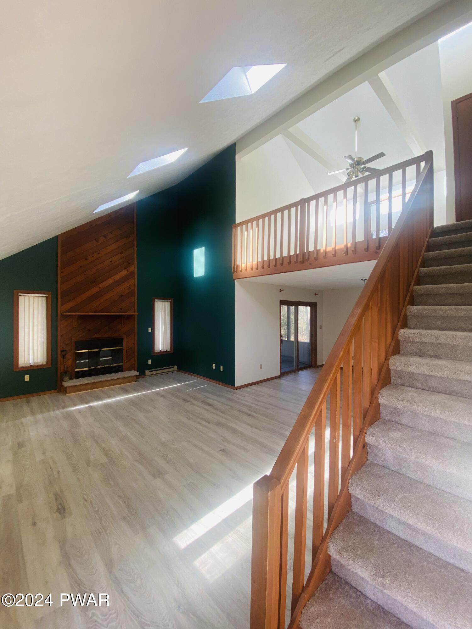 Lords Valley, Pennsylvania 18428, United States, 3 Bedrooms Bedrooms, ,2 BathroomsBathrooms,Residential,Pending,59809