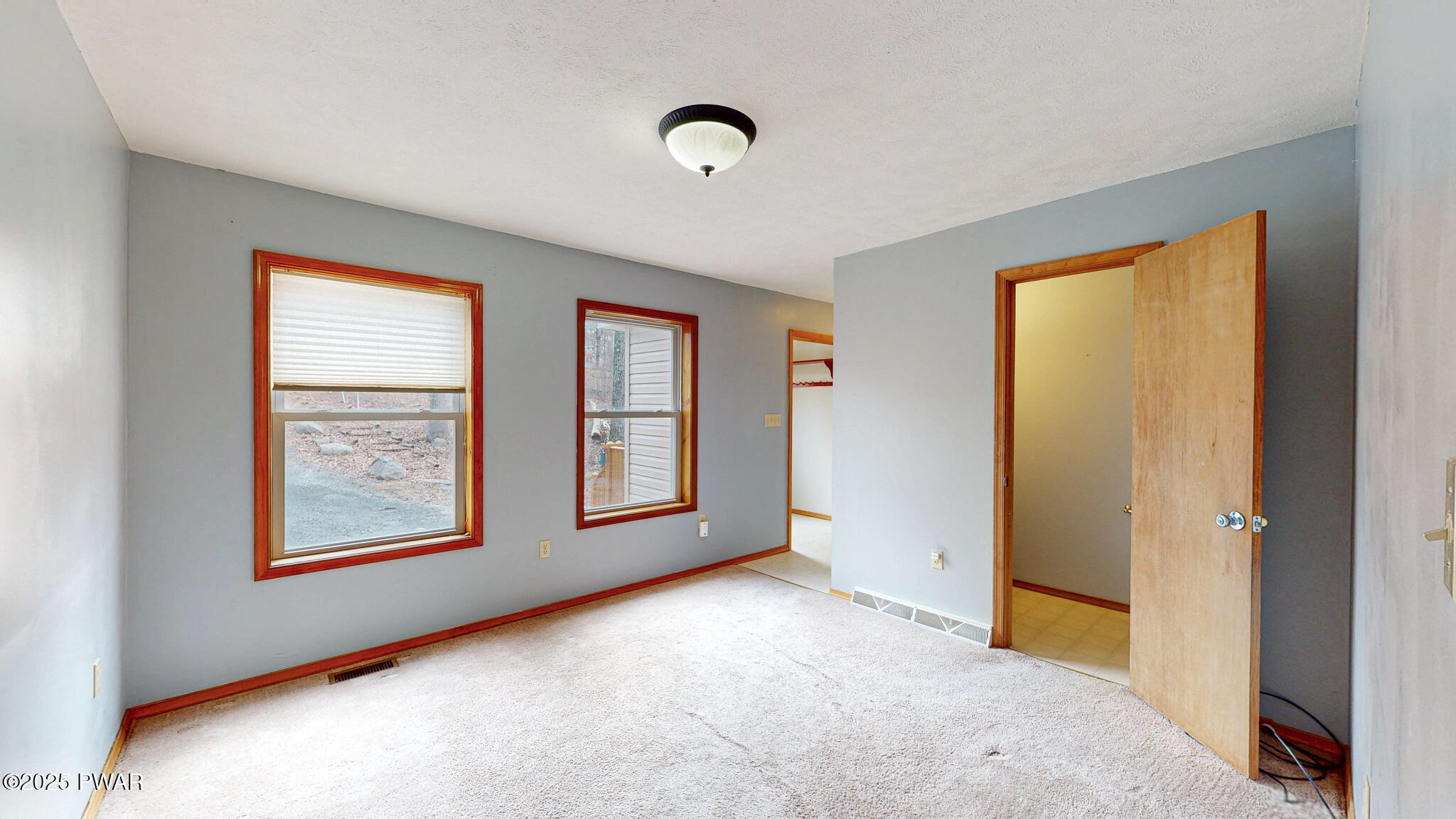 125 Pear Lane, Milford, Pennsylvania image 4