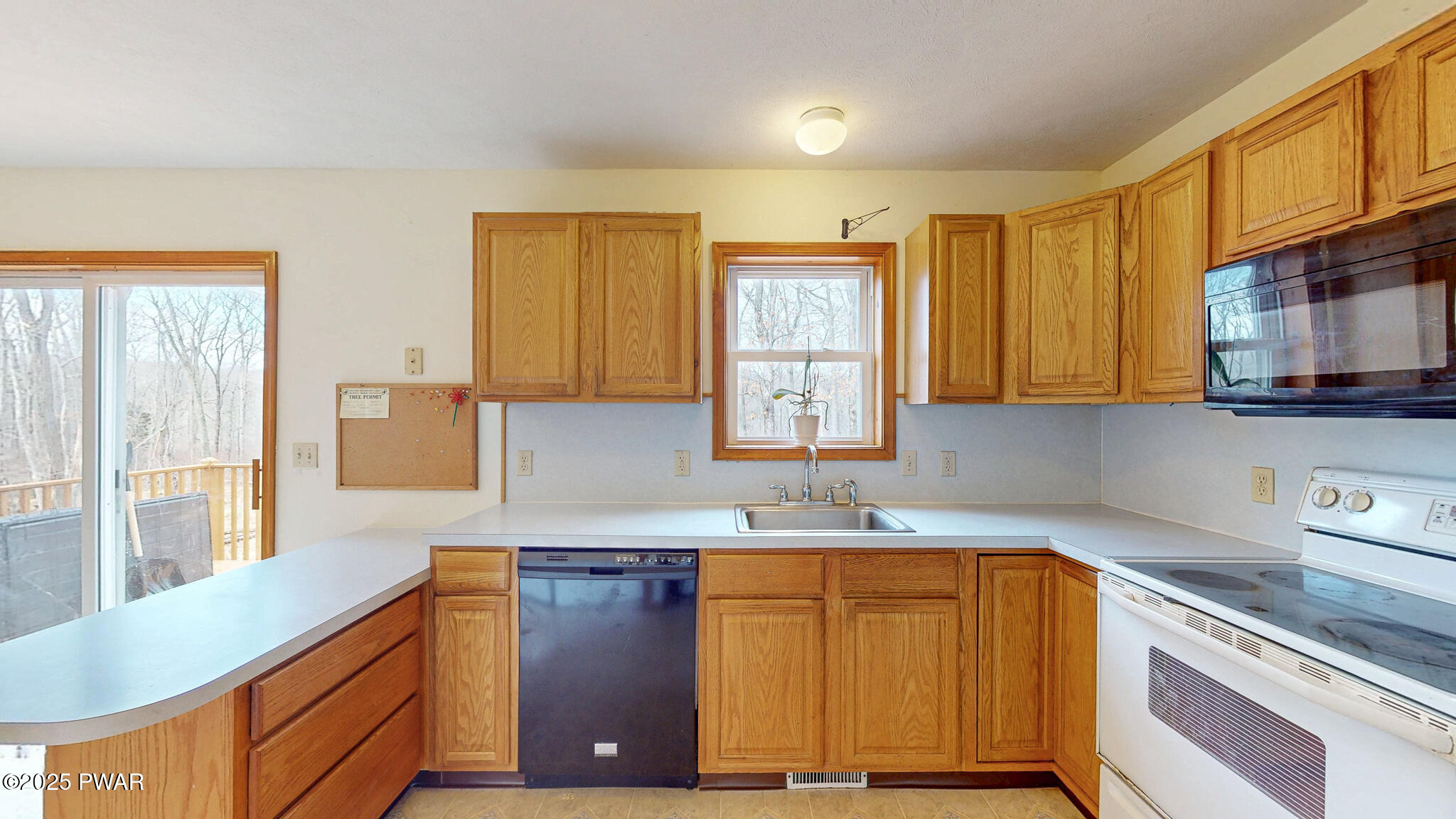 125 Pear Lane, Milford, Pennsylvania image 3