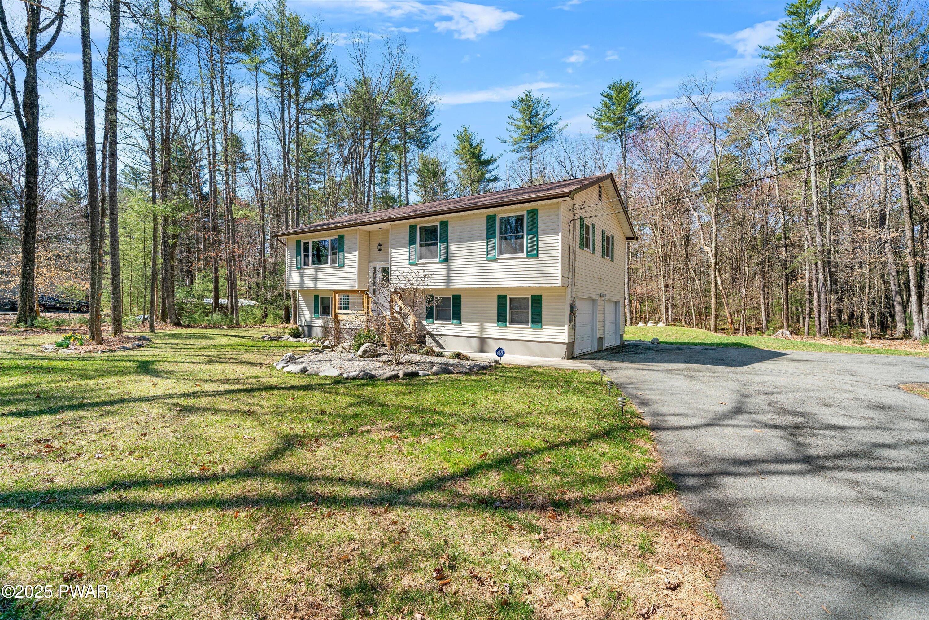 414 Leisure Loop, Milford, Pennsylvania image 5