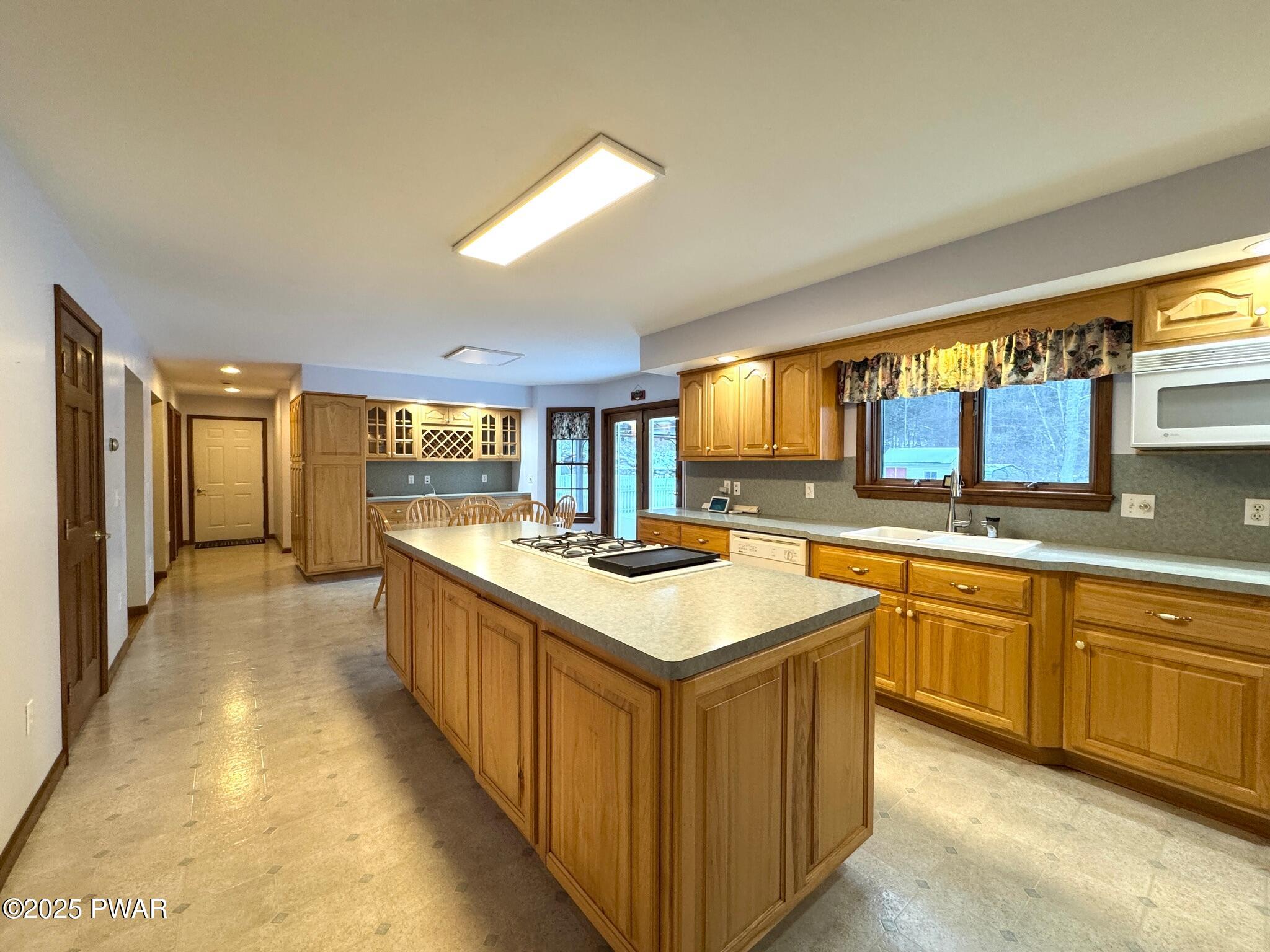 1869 Parkway Drive, Honesdale, Pennsylvania image 10
