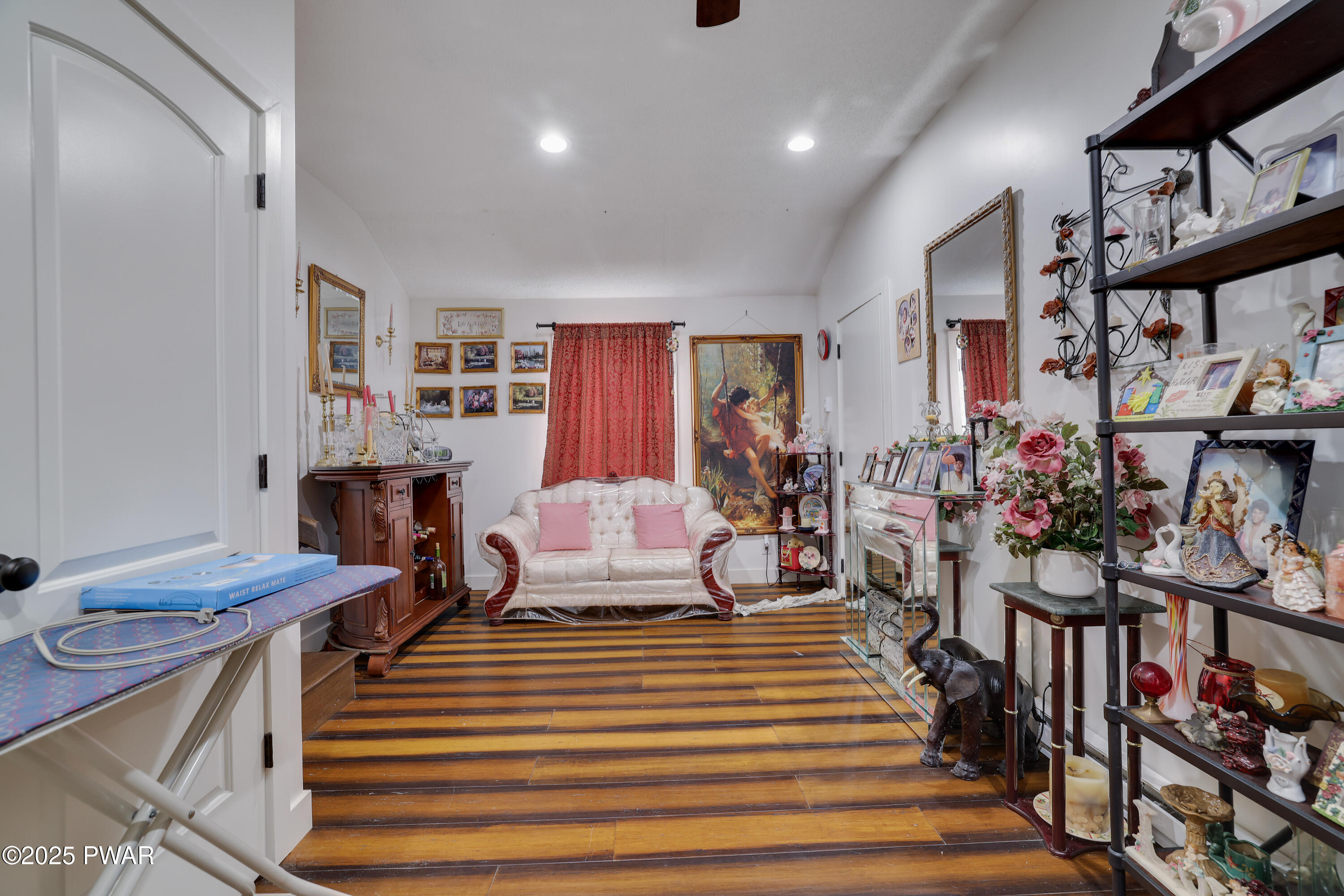 340 Carnation Road, East Stroudsburg, Pennsylvania image 31