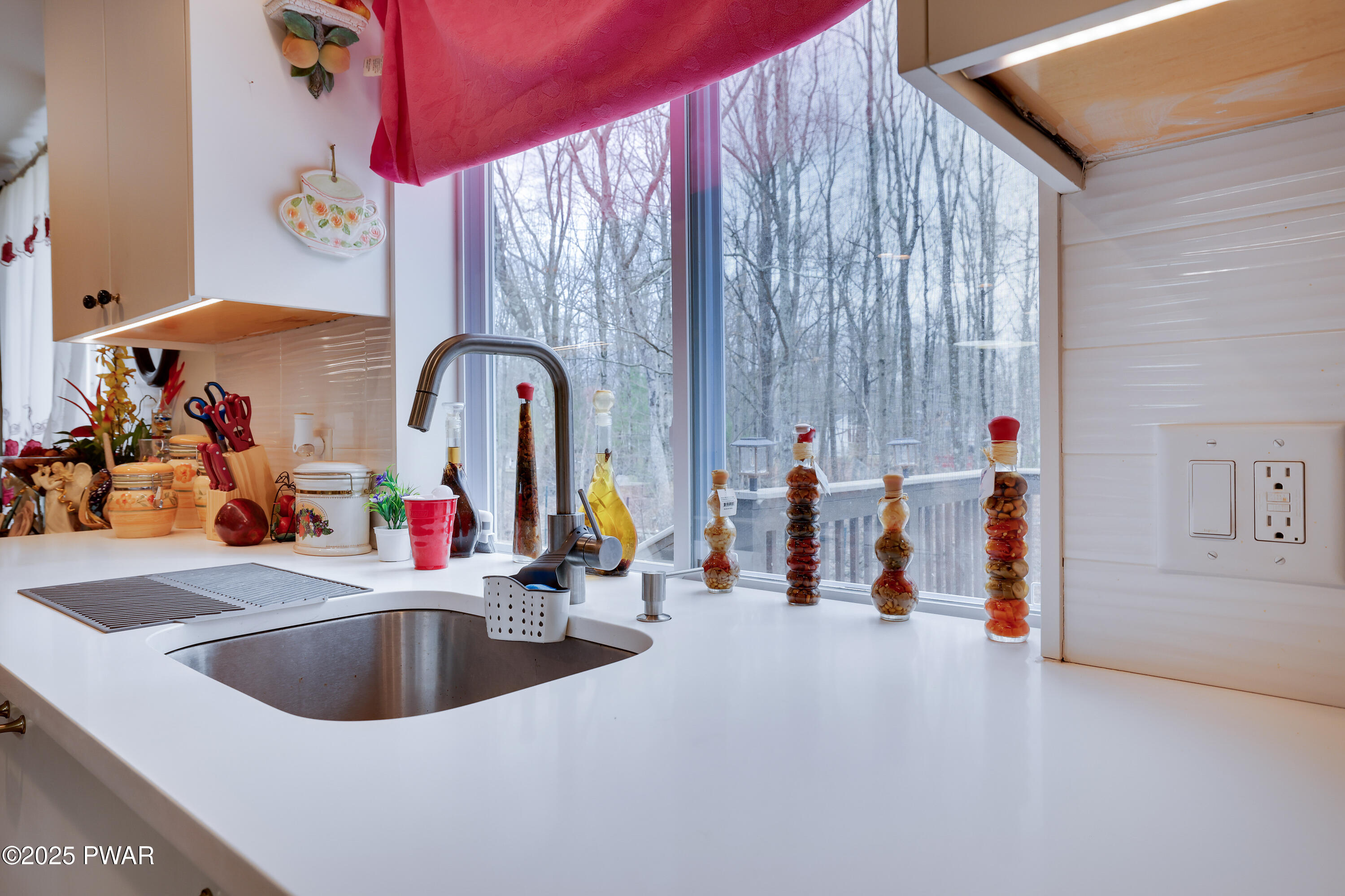 340 Carnation Road, East Stroudsburg, Pennsylvania image 14