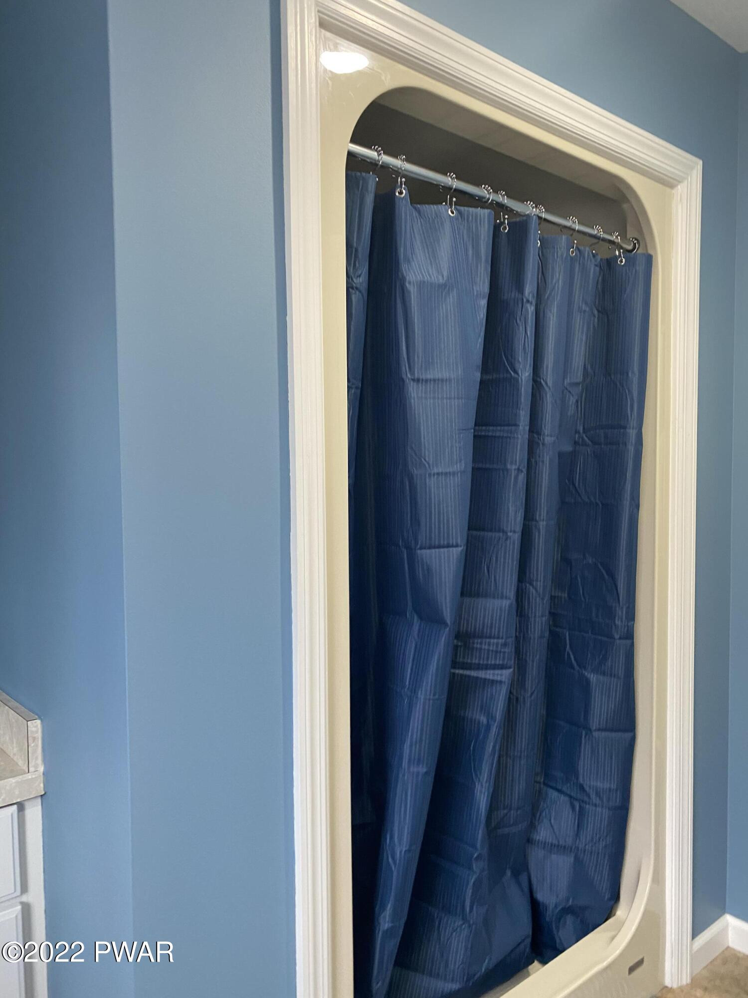 Lords Valley, Pennsylvania 18428, United States, 3 Bedrooms Bedrooms, ,2 BathroomsBathrooms,Residential,Active,68940