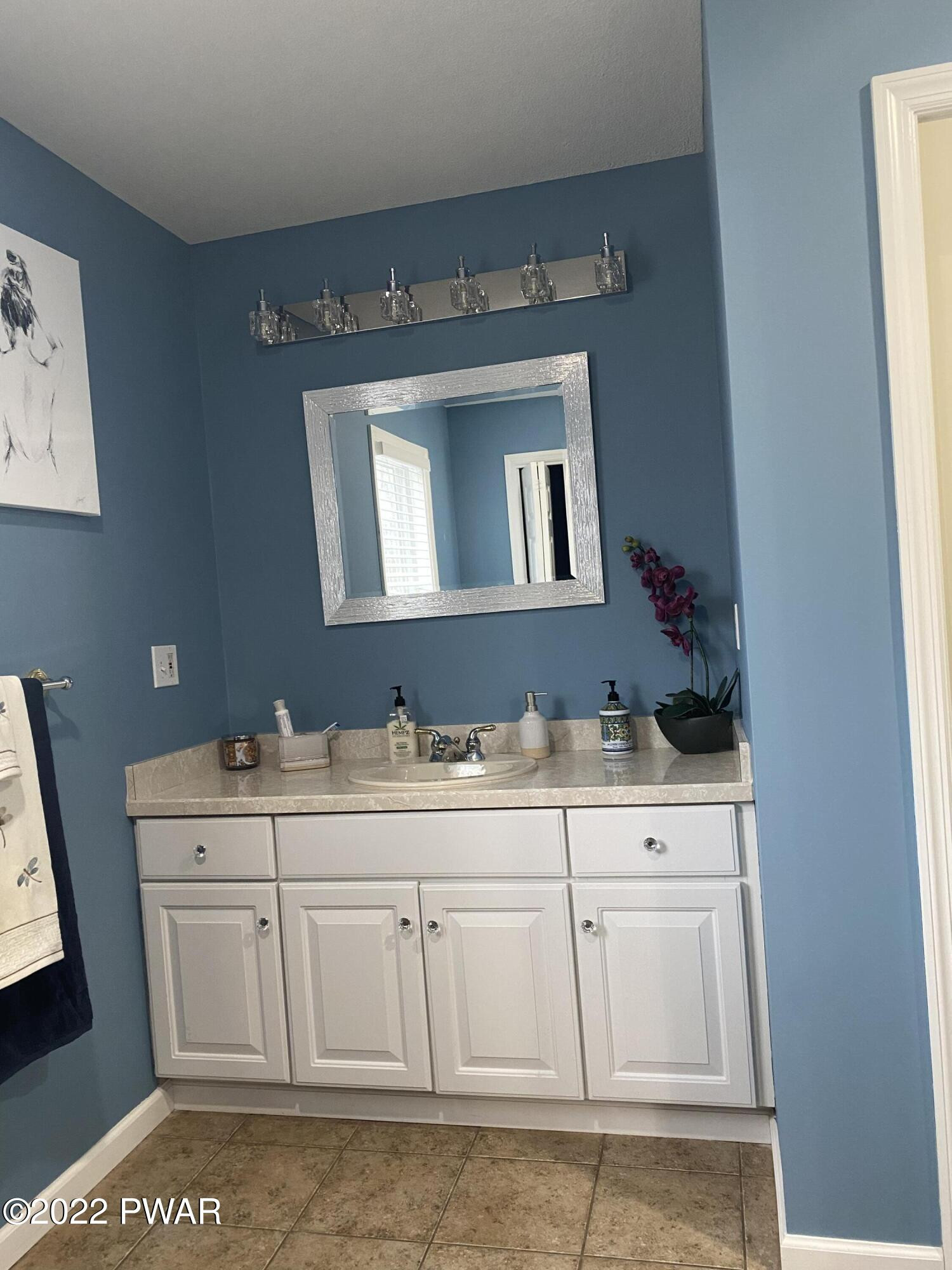 Lords Valley, Pennsylvania 18428, United States, 3 Bedrooms Bedrooms, ,2 BathroomsBathrooms,Residential,Active,68940