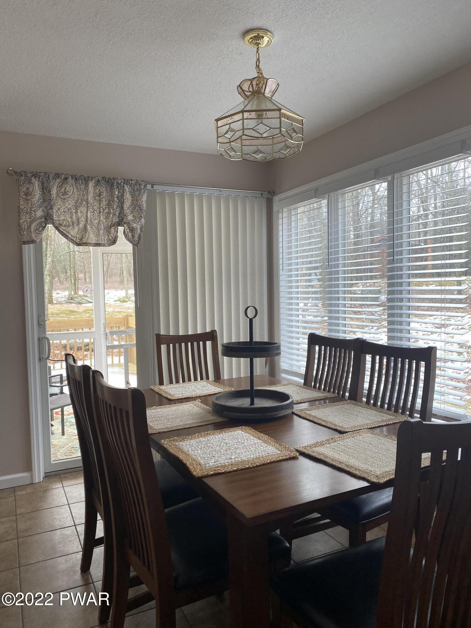 Lords Valley, Pennsylvania 18428, United States, 3 Bedrooms Bedrooms, ,2 BathroomsBathrooms,Residential,Active,68940