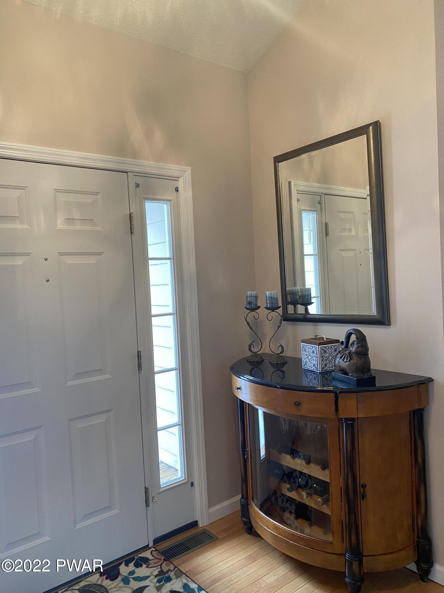 Lords Valley, Pennsylvania 18428, United States, 3 Bedrooms Bedrooms, ,2 BathroomsBathrooms,Residential,Active,68940