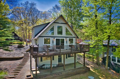 Homes For Sale - 145 S Pond Circle<br/> Dingmans Ferry, PA 18328