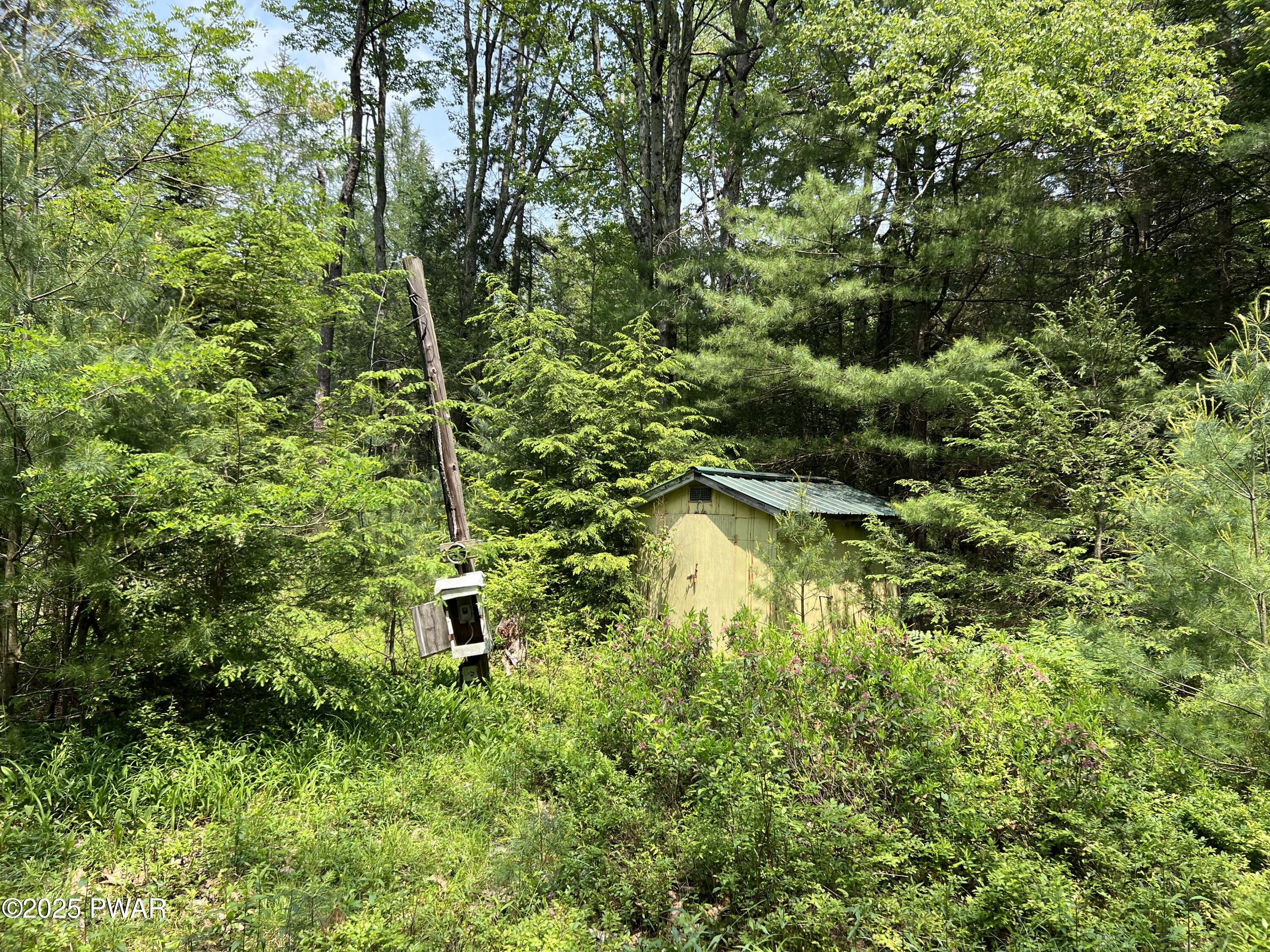 142 E Balsam Road, Greentown, Pennsylvania image 5