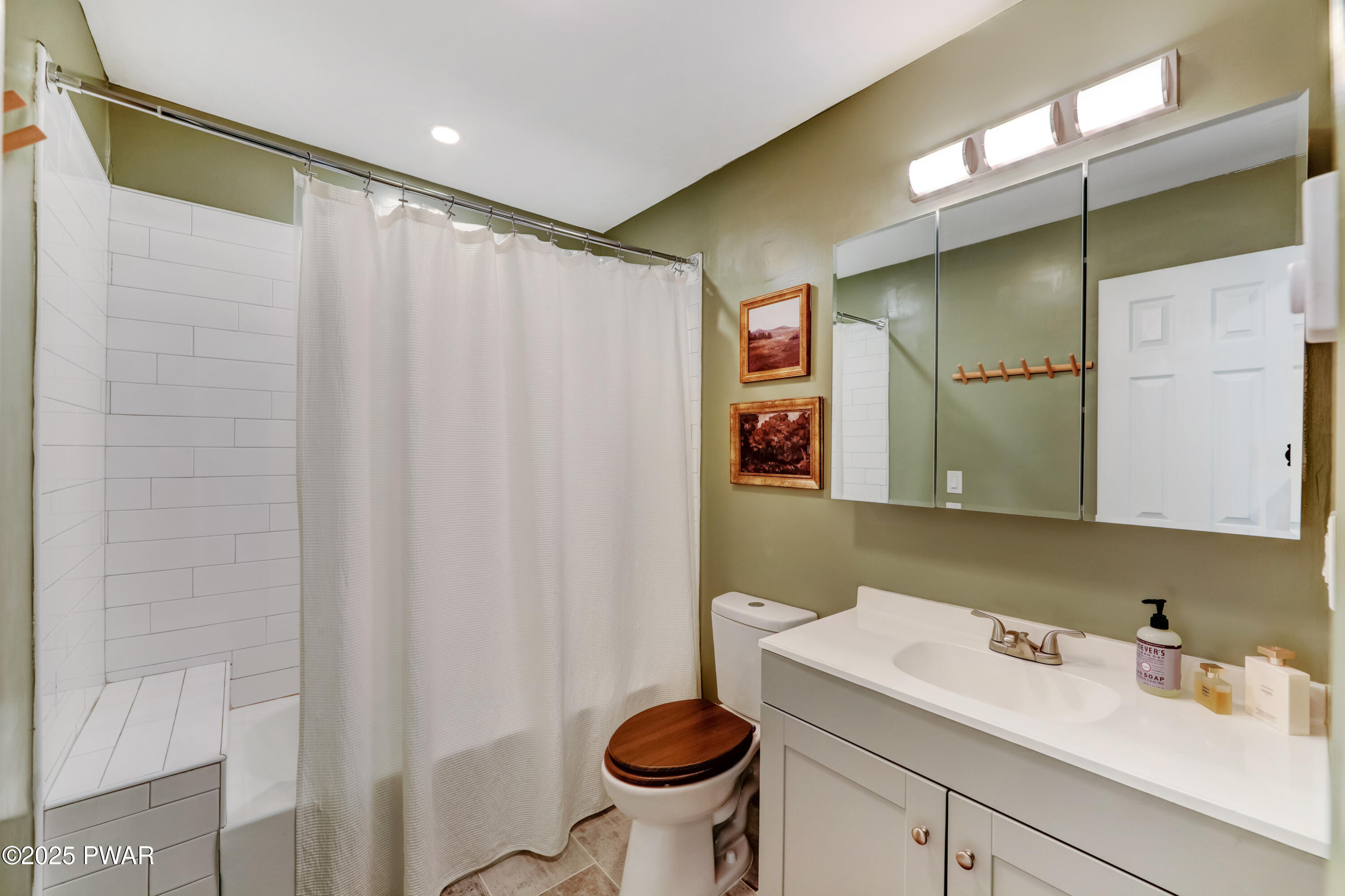 122 Oxford Street, Bushkill, Pennsylvania image 16