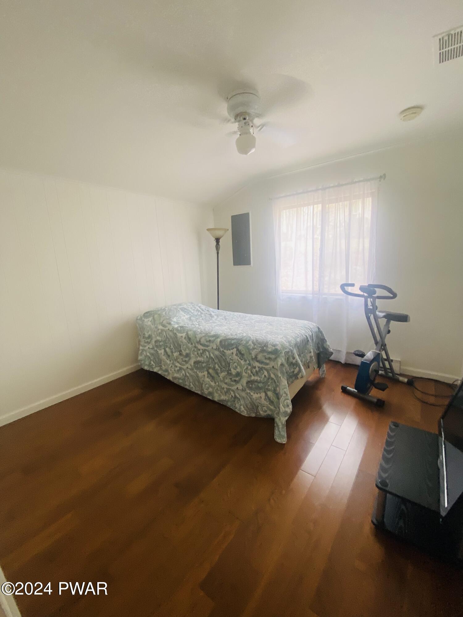 Lords Valley, Pennsylvania 18428, United States, 3 Bedrooms Bedrooms, ,2 BathroomsBathrooms,Residential,Pending,63602