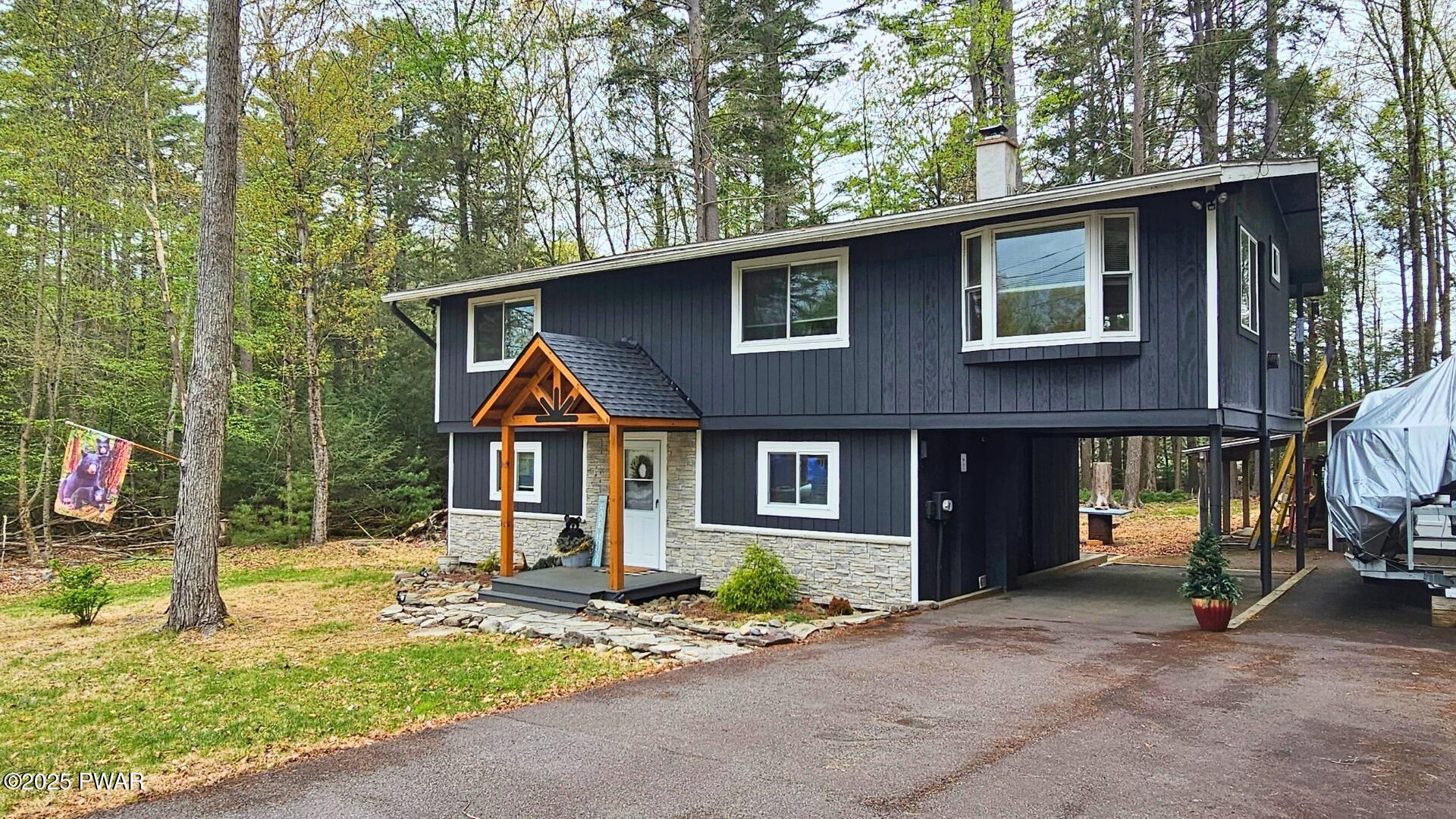 128 Terrace Drive, Lakeville, Pennsylvania image 3