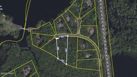 Vacant Land For Sale - LOT 29 Louis Lane<br/> Wayne County, Gouldsboro, PA 18424