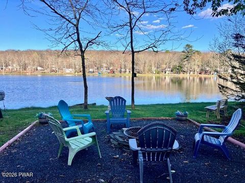 Homes For Sale - 217 Village Drive<br/> Milford, PA 18337
