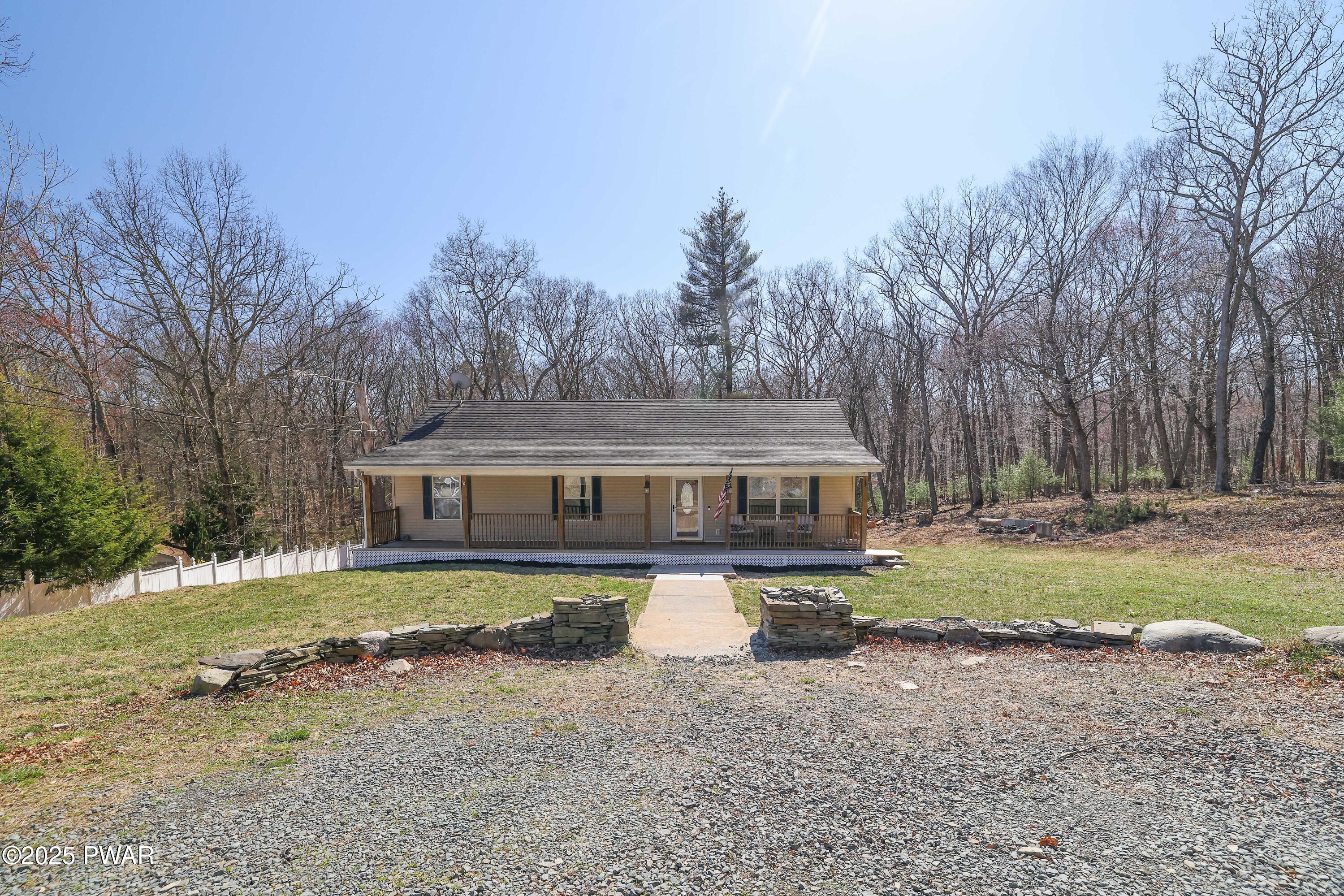107 Hillside Court, Dingmans Ferry, Pennsylvania image 2