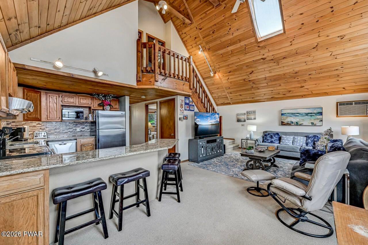 Lake Ariel, Pennsylvania, 18436, United States, 4 Bedrooms Bedrooms, ,3 BathroomsBathrooms,Residential,Active,2042209