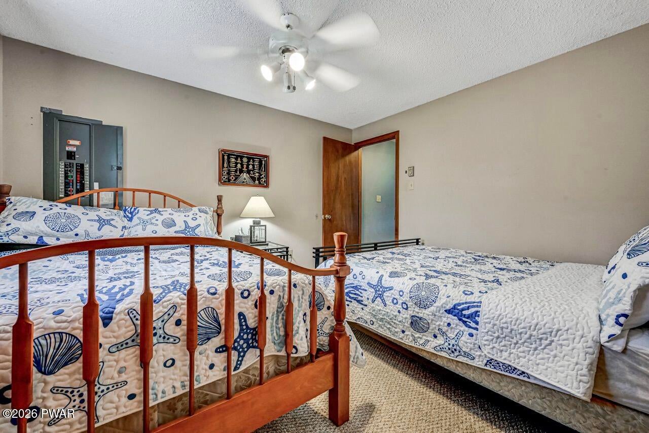 Lake Ariel, Pennsylvania, 18436, United States, 4 Bedrooms Bedrooms, ,3 BathroomsBathrooms,Residential,Active,2042209