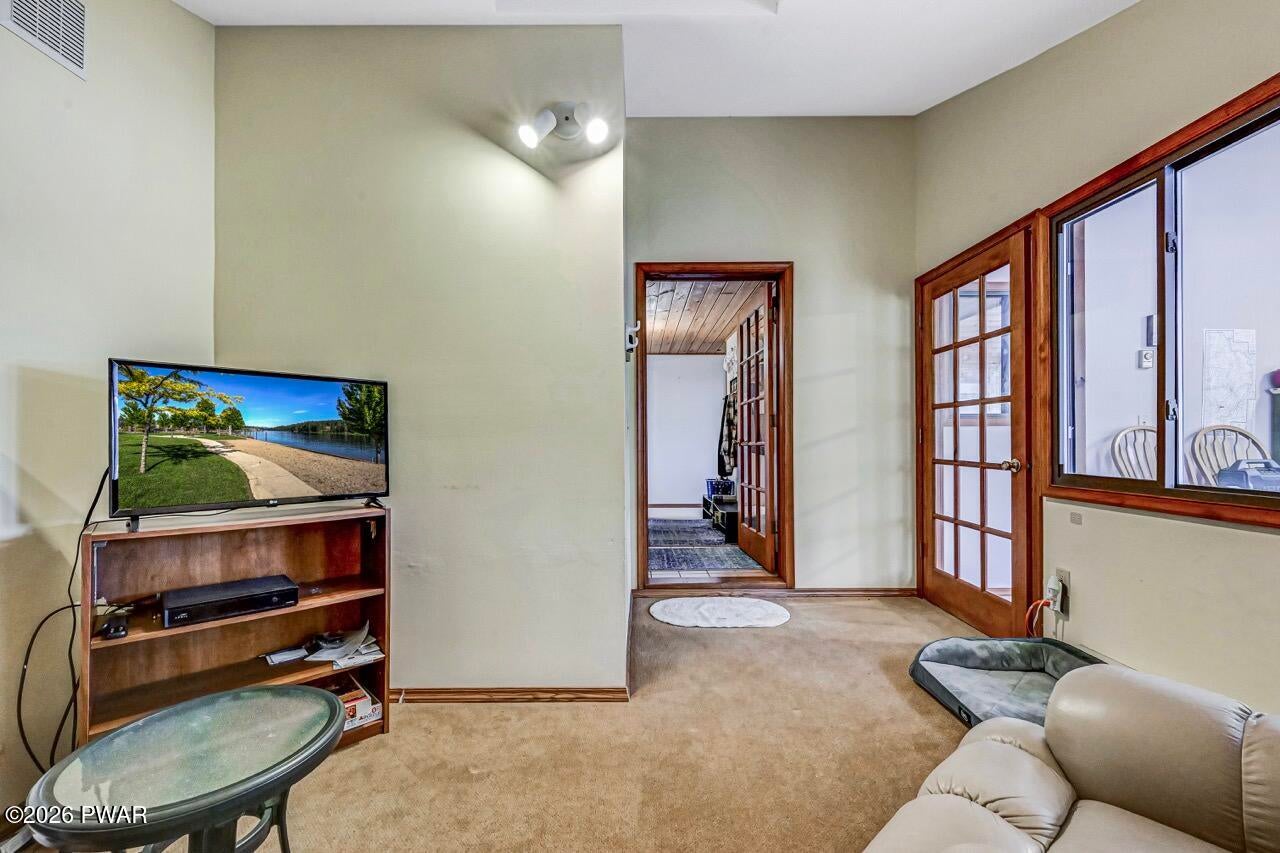 Lake Ariel, Pennsylvania, 18436, United States, 4 Bedrooms Bedrooms, ,3 BathroomsBathrooms,Residential,Active,2042209