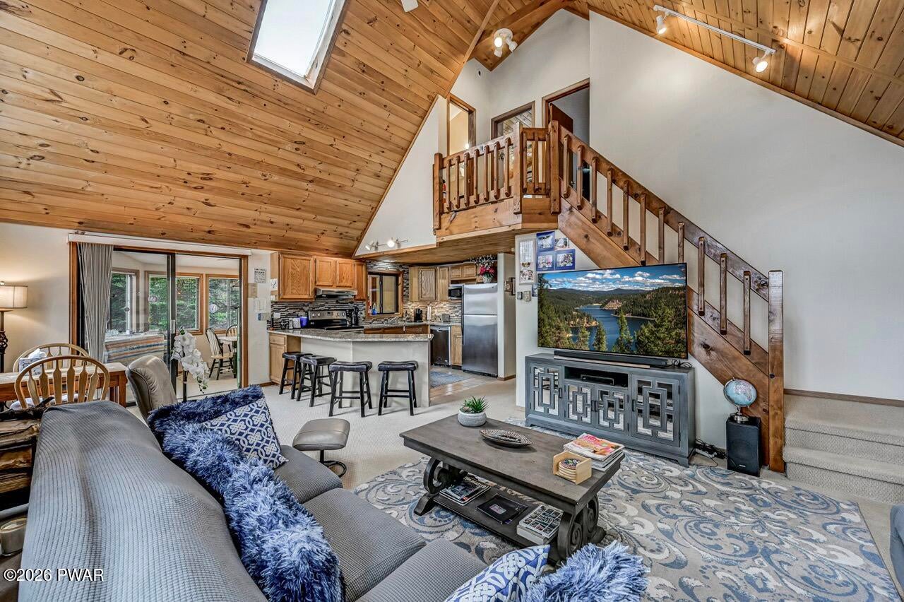 Lake Ariel, Pennsylvania, 18436, United States, 4 Bedrooms Bedrooms, ,3 BathroomsBathrooms,Residential,Active,2042209