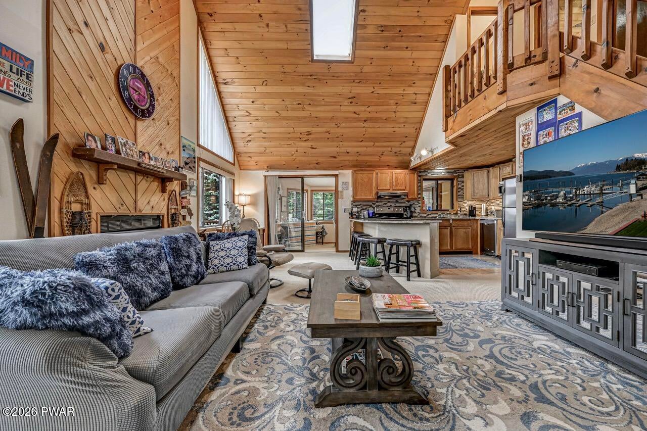 Lake Ariel, Pennsylvania, 18436, United States, 4 Bedrooms Bedrooms, ,3 BathroomsBathrooms,Residential,Active,2042209