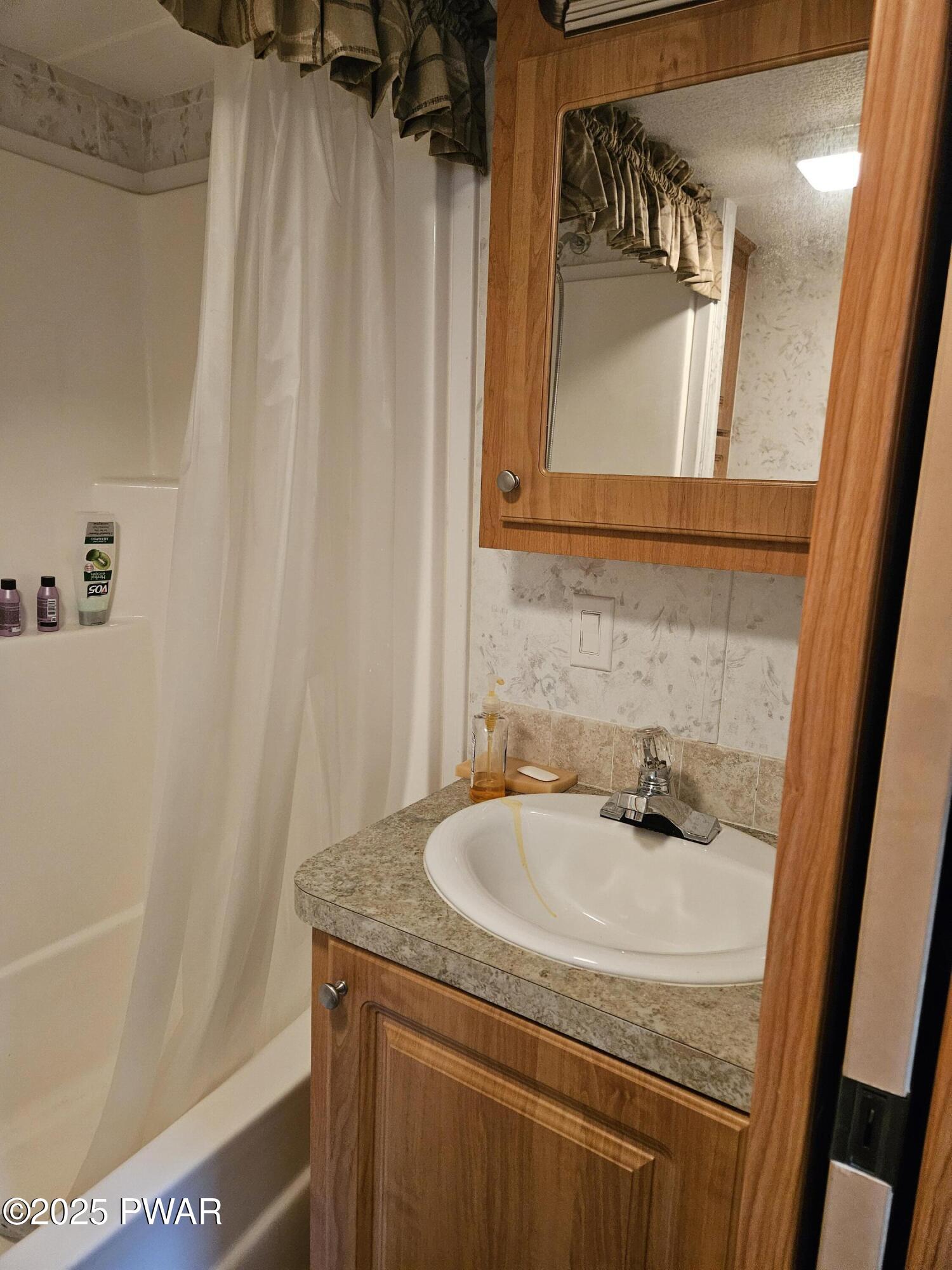 951 Lake Adventure Drive, Milford, Pennsylvania image 13